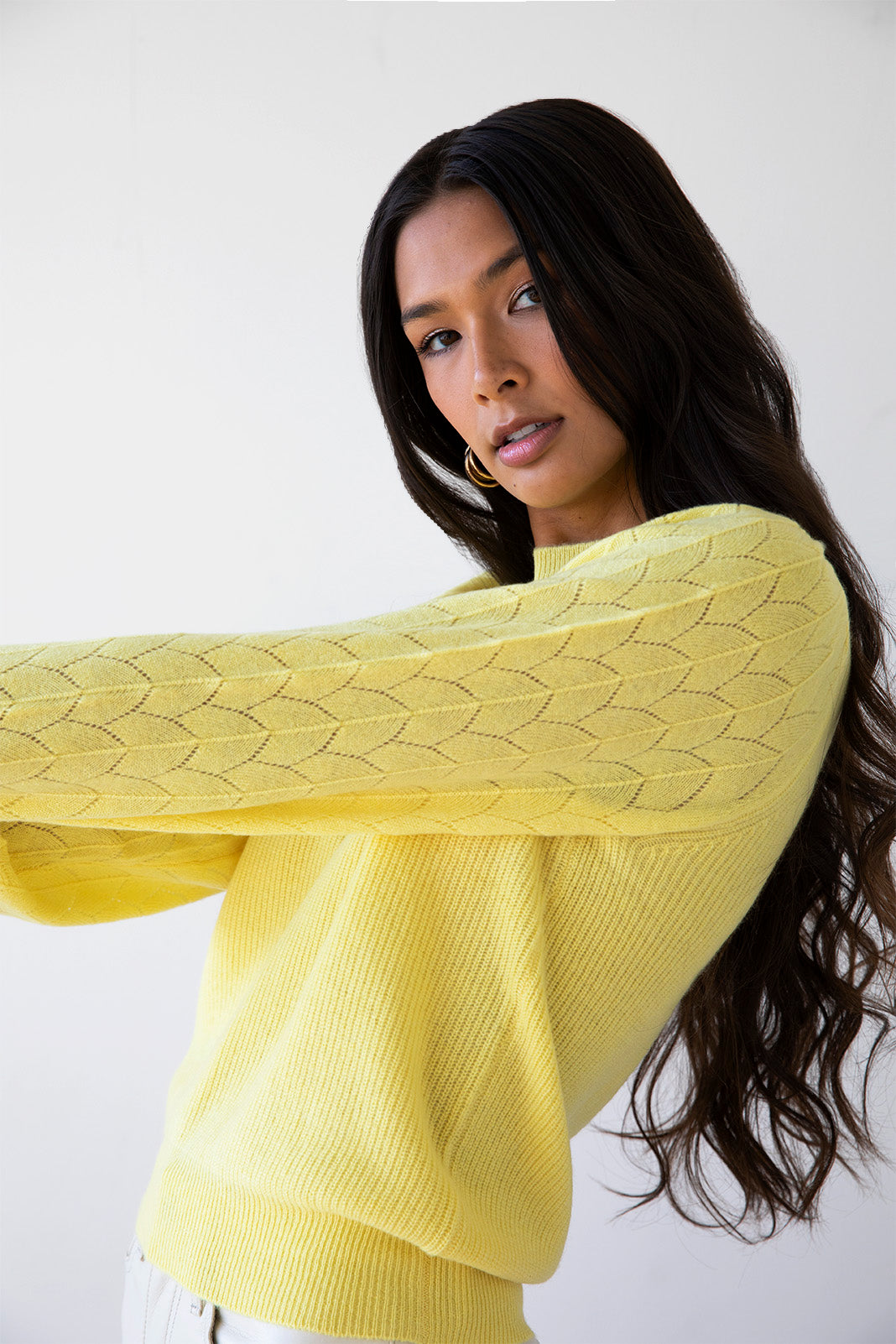 Hinnen Cashmere Crewneck with Pointelle on Sleeves