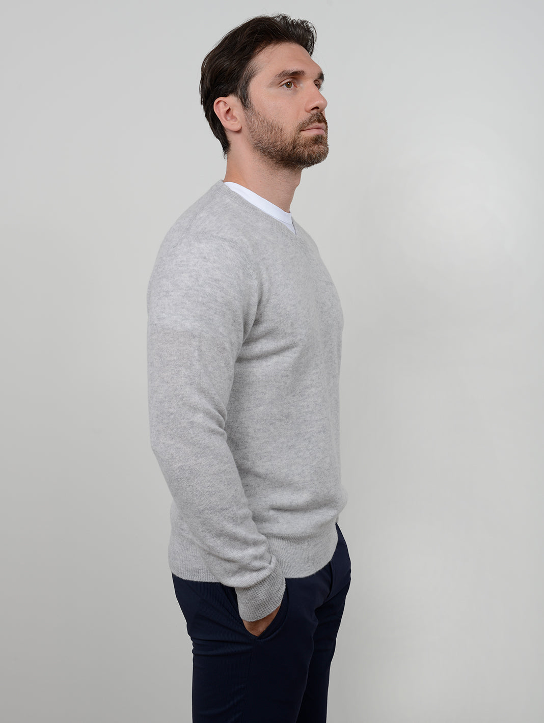 Nicholas Men's Cashmere V Neck