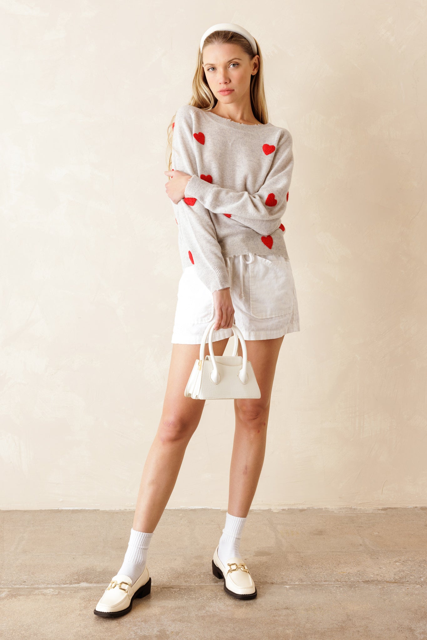 Carmen Cashmere Crew Neck Sweater for Women | Relaxed Fit