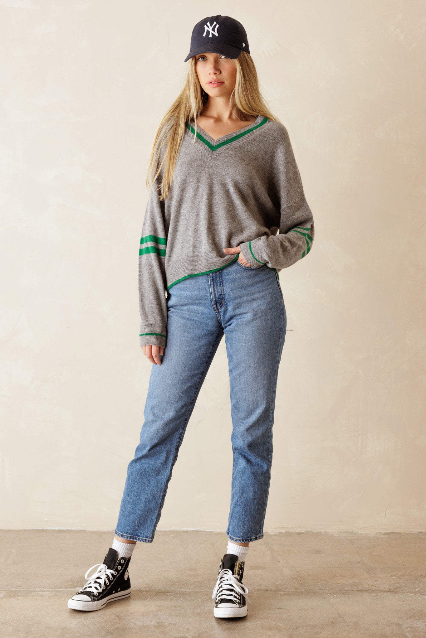 Debbie Vasity Women's V Neck Cashmere Pullover