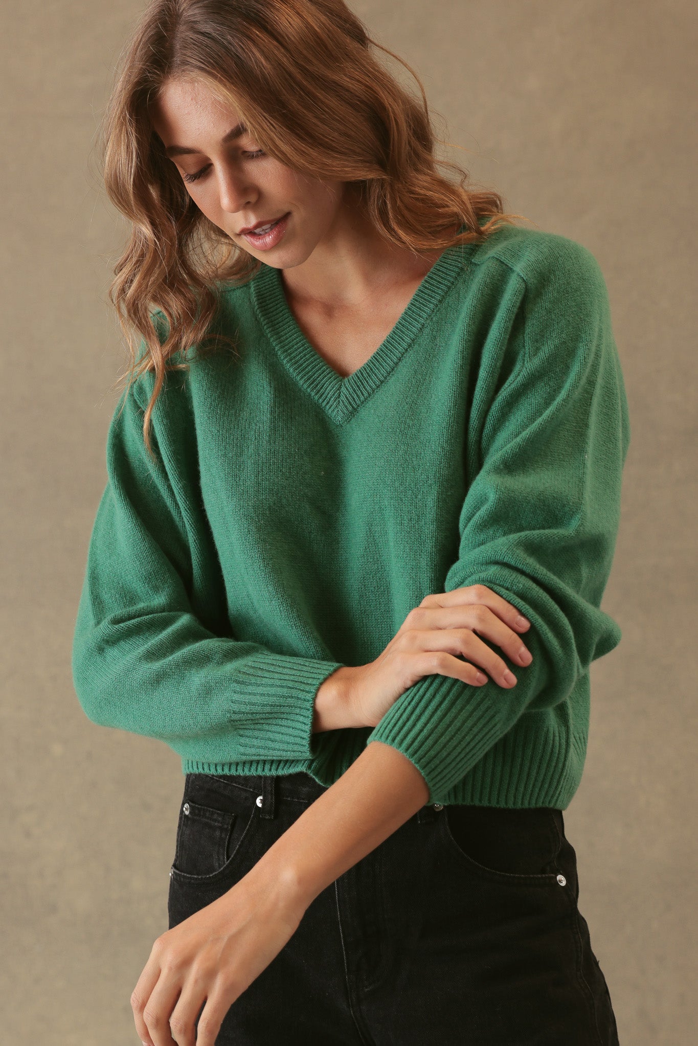 Crystal Women's Cashmere V Neck Pullover