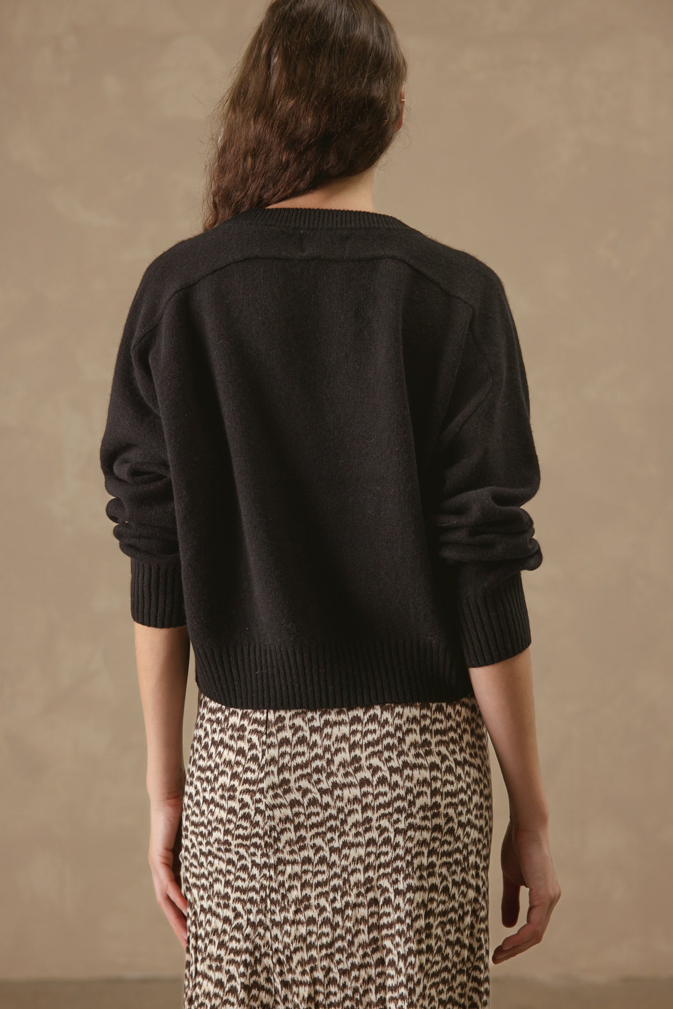Crystal Women's Cashmere V Neck Pullover