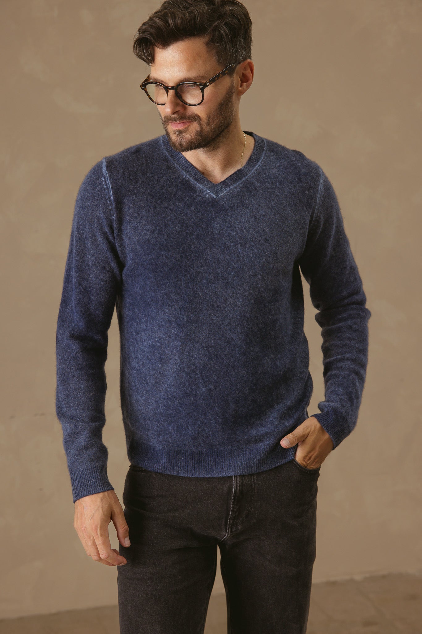 Rudolfo Men's Cashmere V Neck