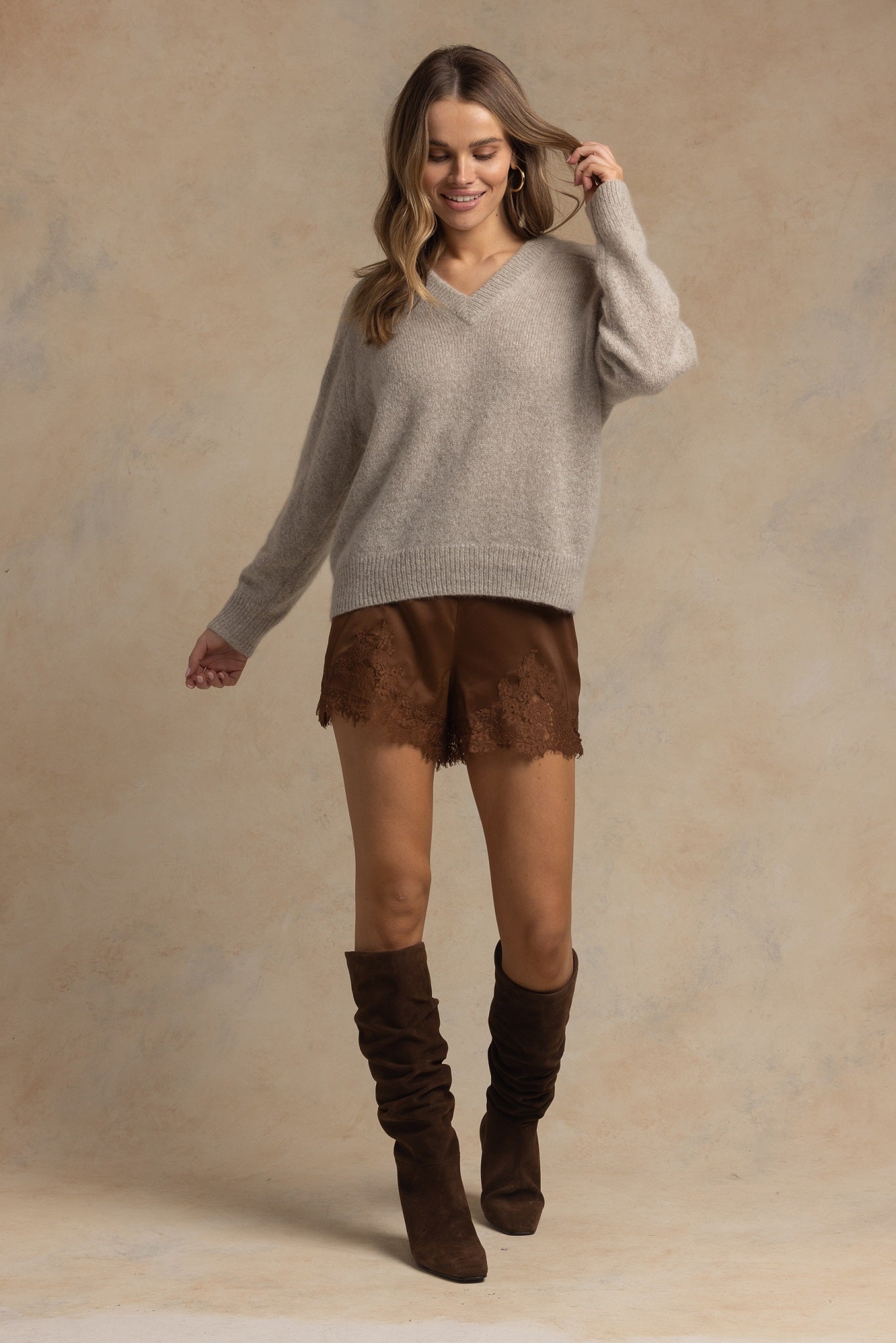 Chris Oversized Cashmere V Neck