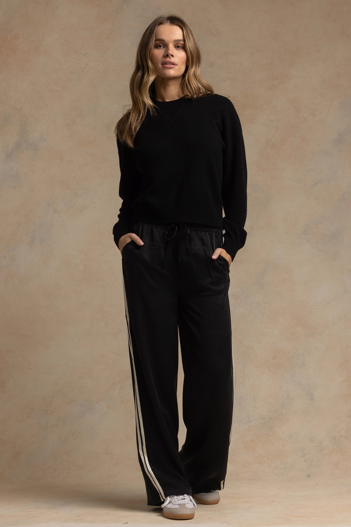 Misia Cashmere Cropped Crew