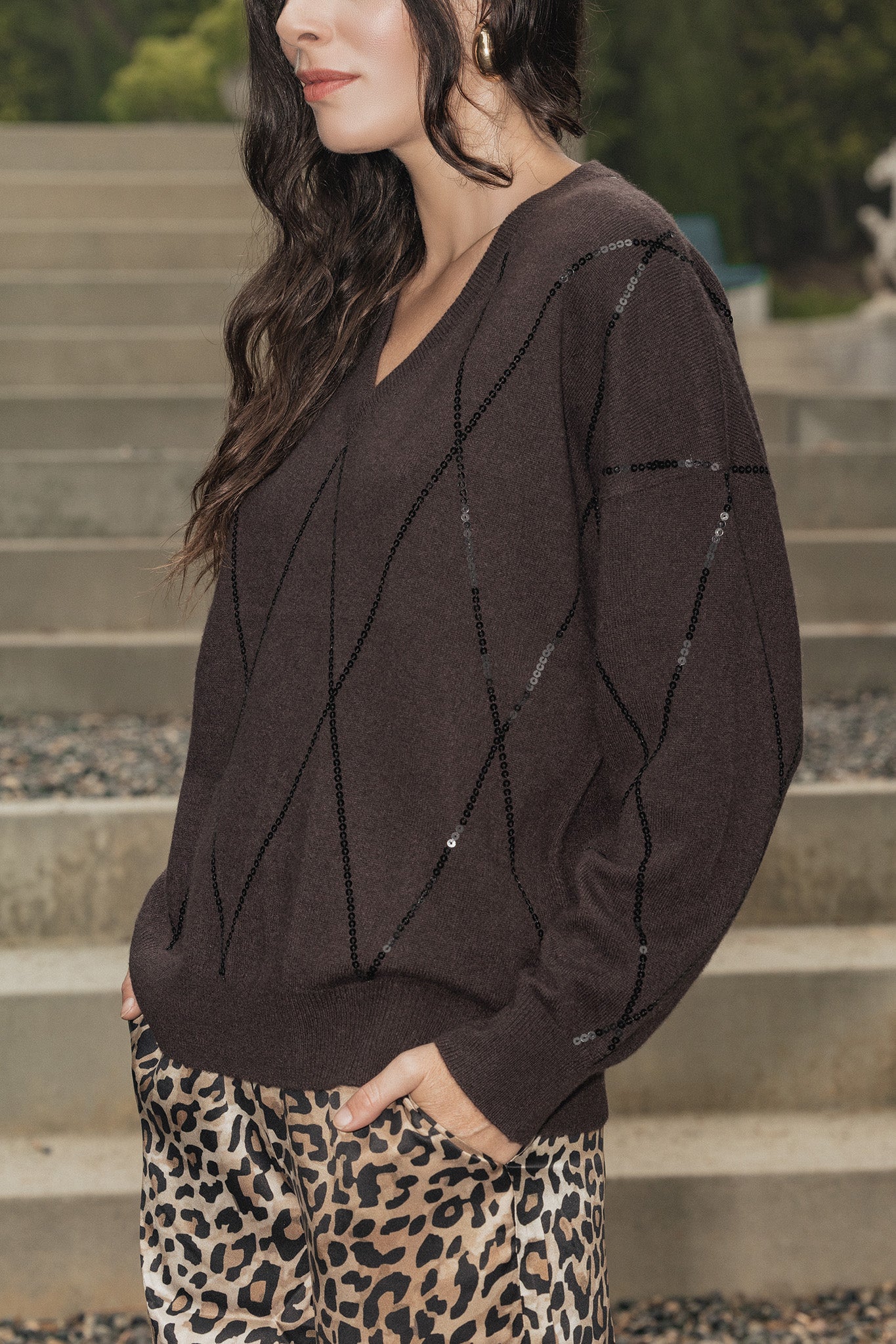 Gaillis V Neck Cashmere Pullover with Sequins