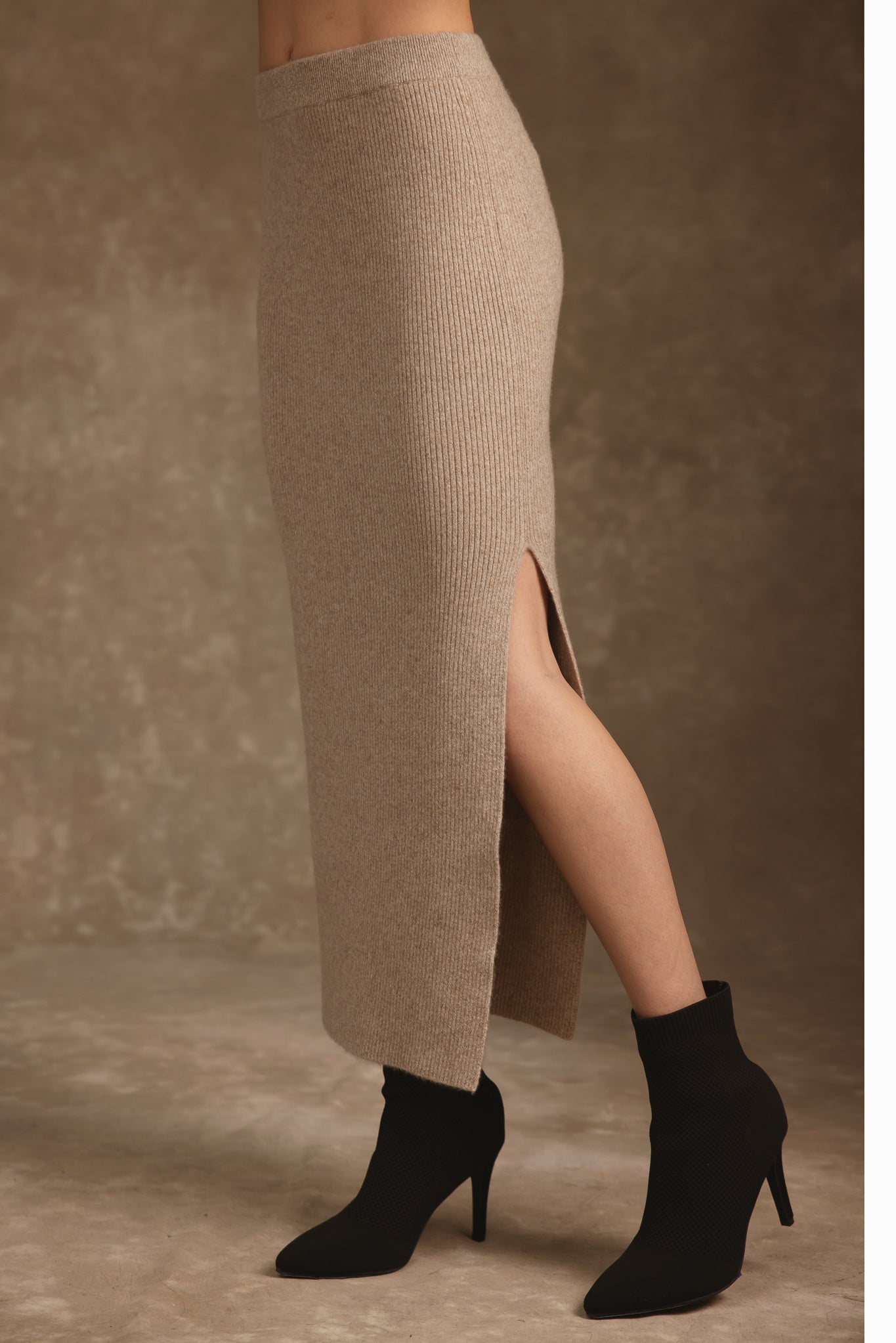 Betsi Women's Ribbed Pencil Skirt