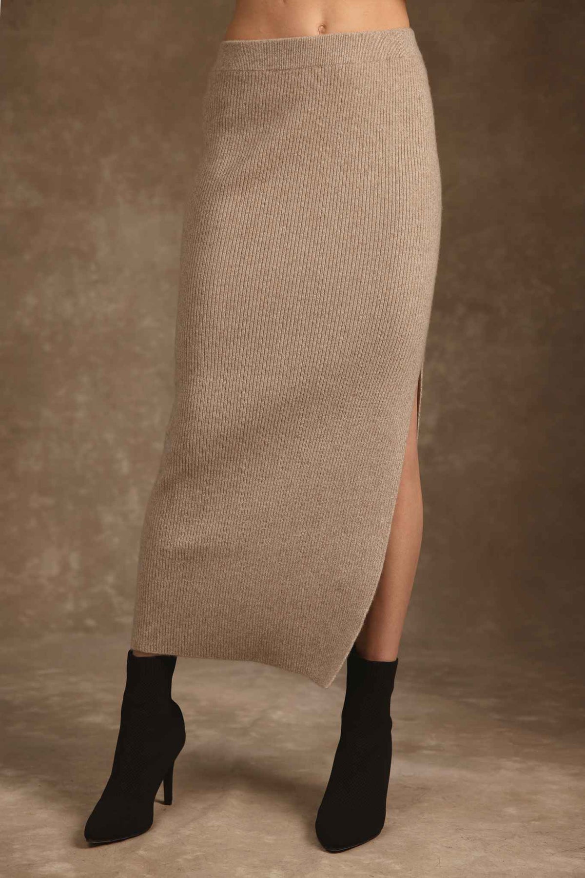 Betsi Women's Ribbed Pencil Skirt