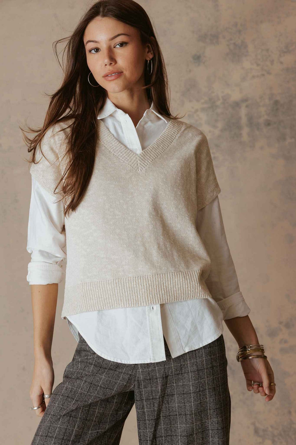 Baria Slub Linen Silk Blend V Neck Top