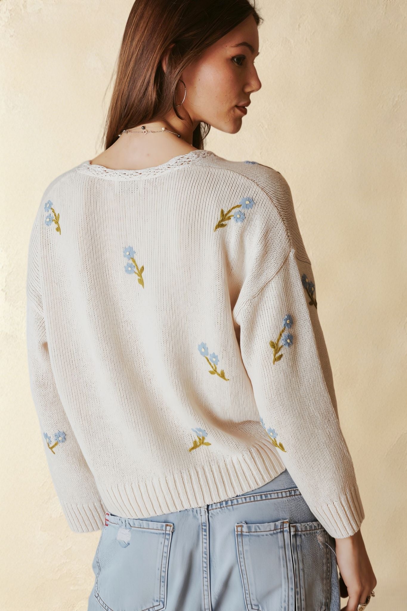 Gelina Linen Blend V neck with Floral Embroidery