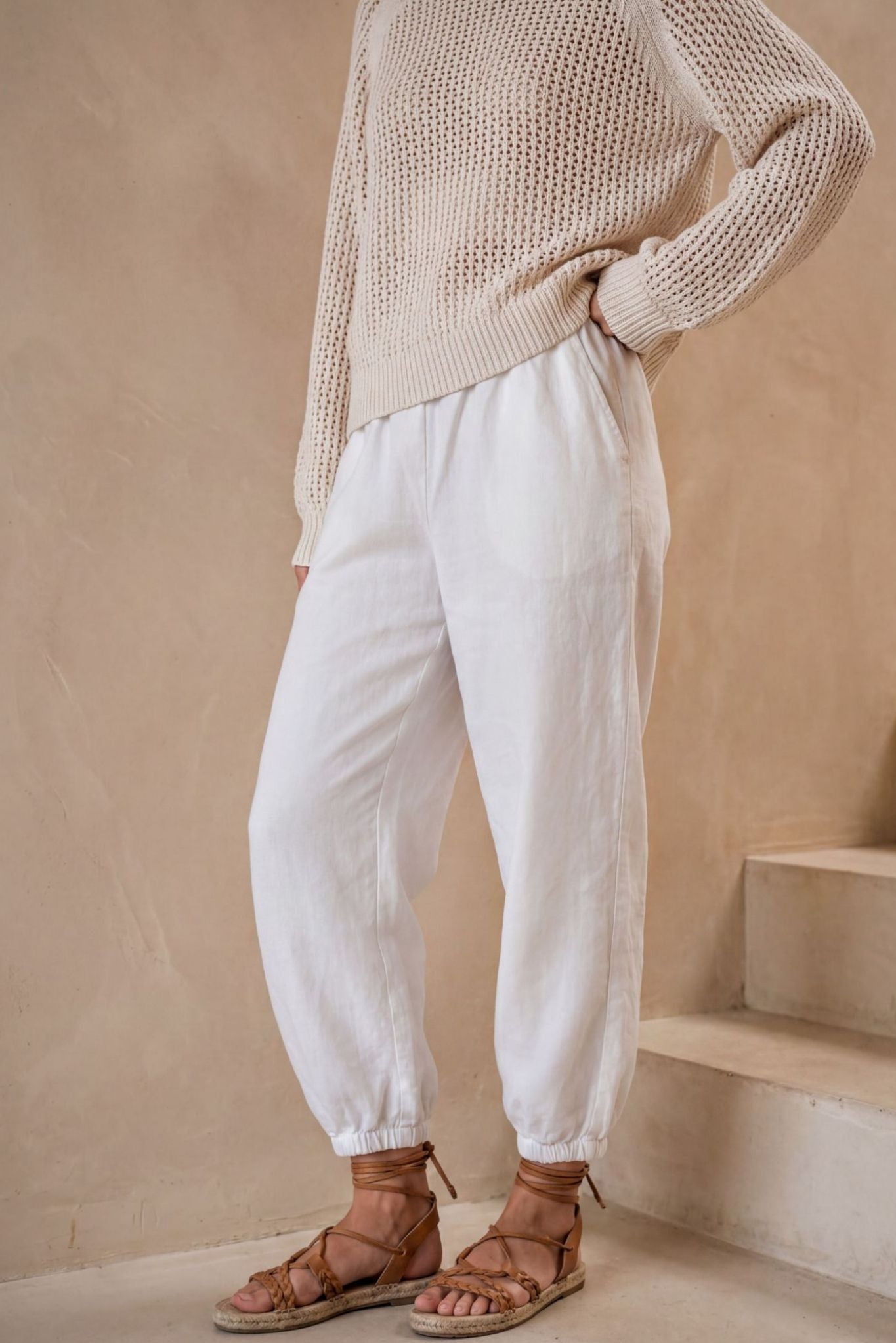 Irene Lightweight Linen Cropped Jogger