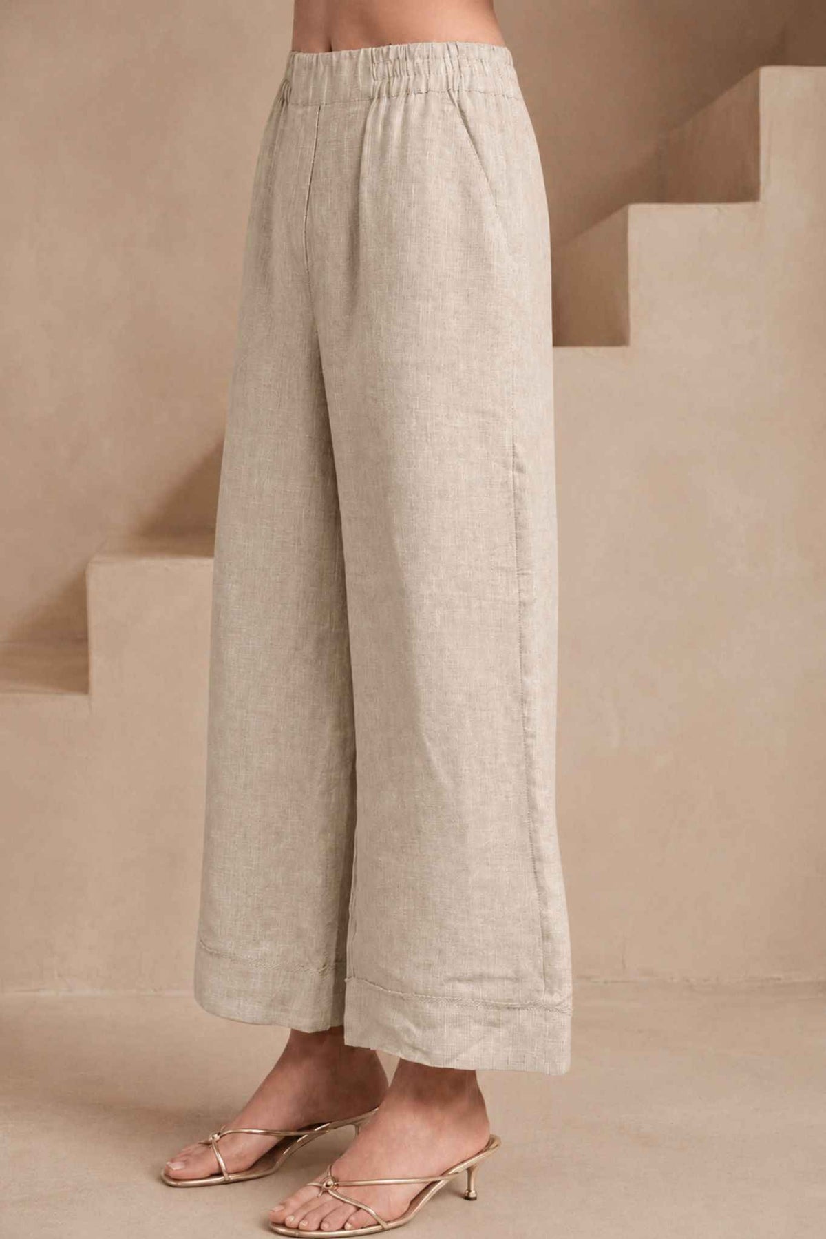 Alara Linen Wide Leg Cropped Pant