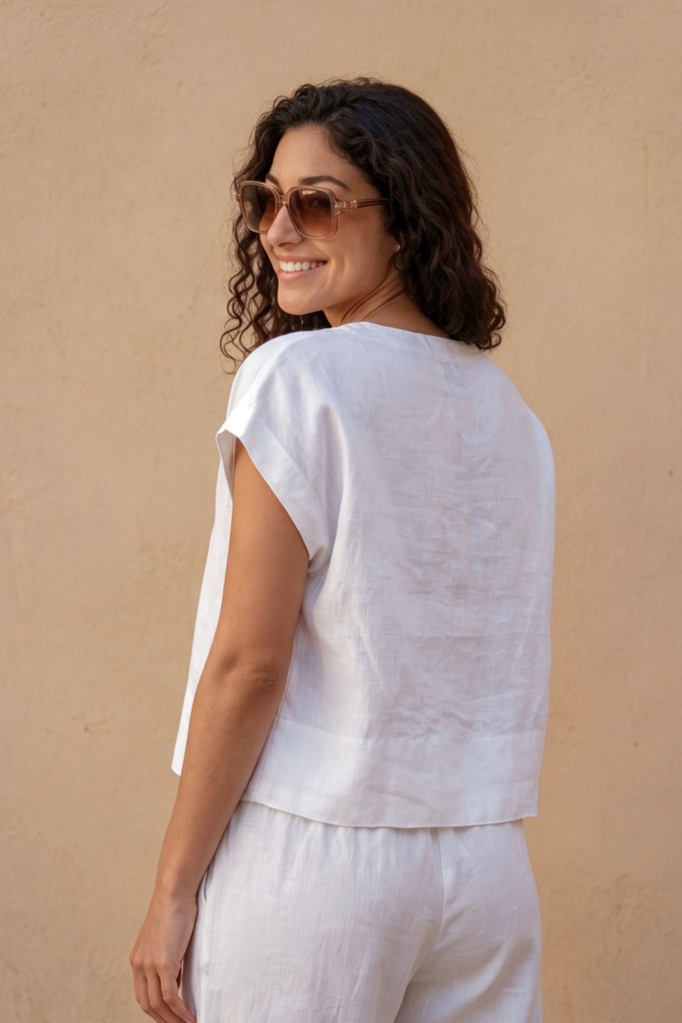 Serra Linen Boat Neck Cropped Top