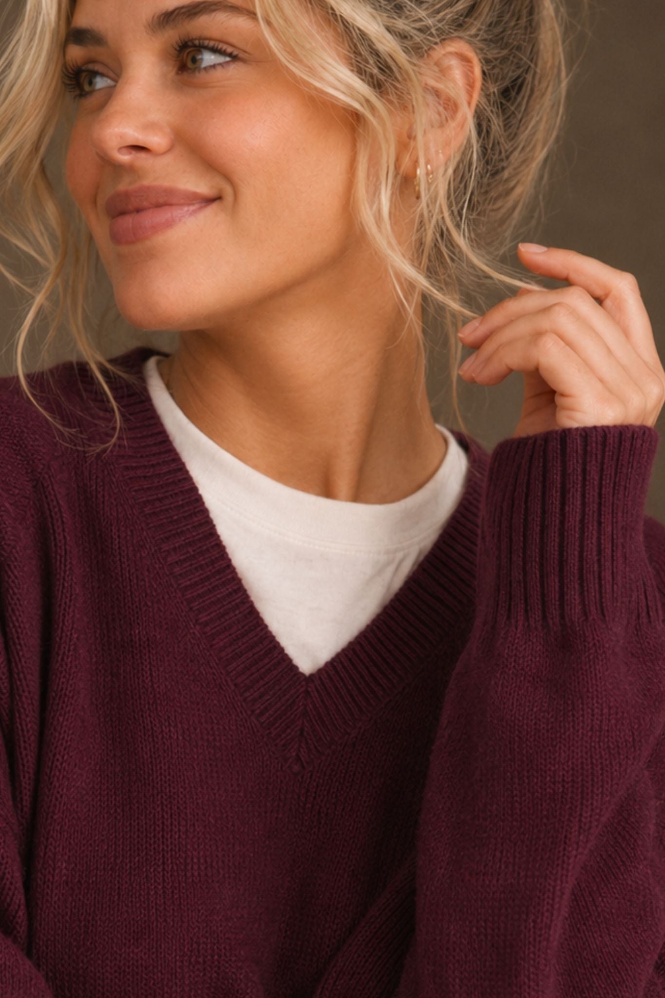 Crystal Women's Cashmere V Neck Pullover
