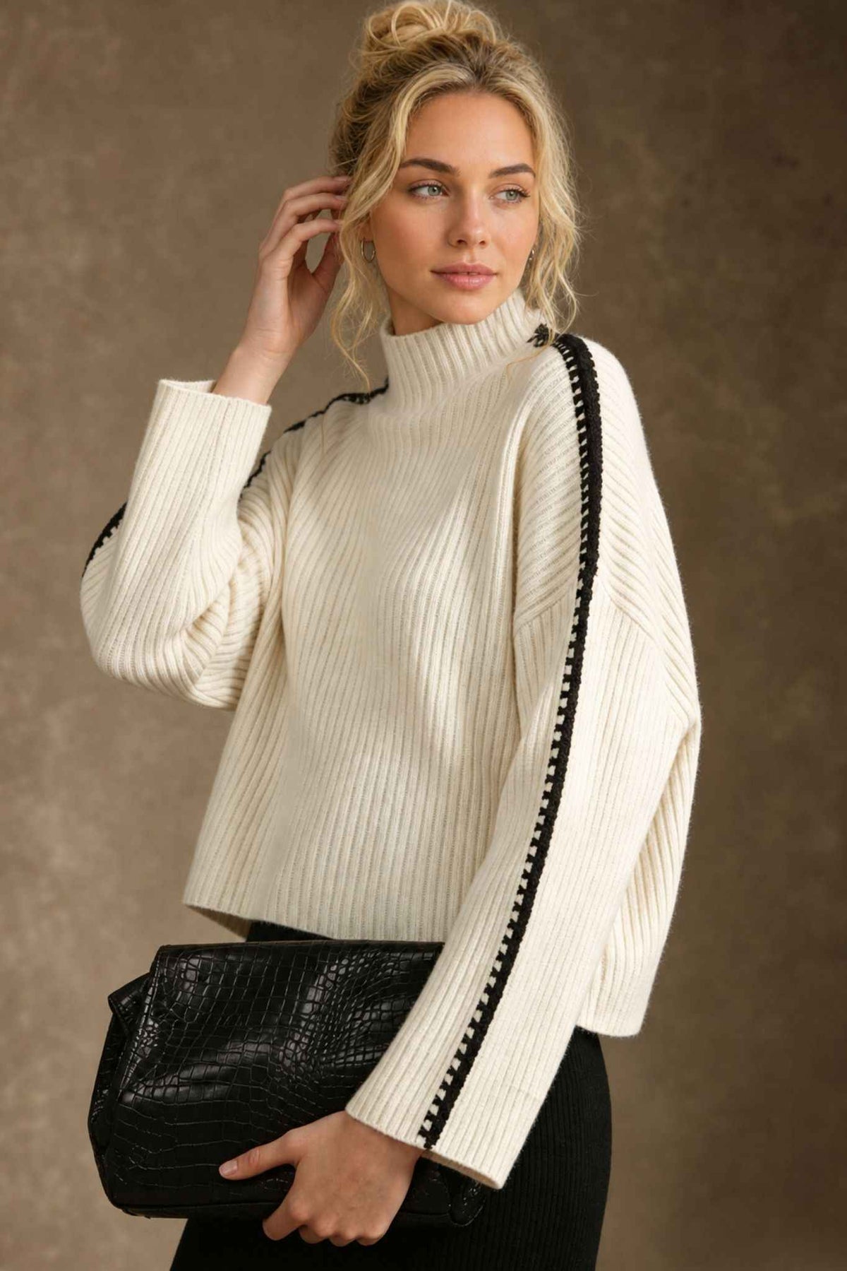 Mochi Mockneck With Whip Stitch Detail