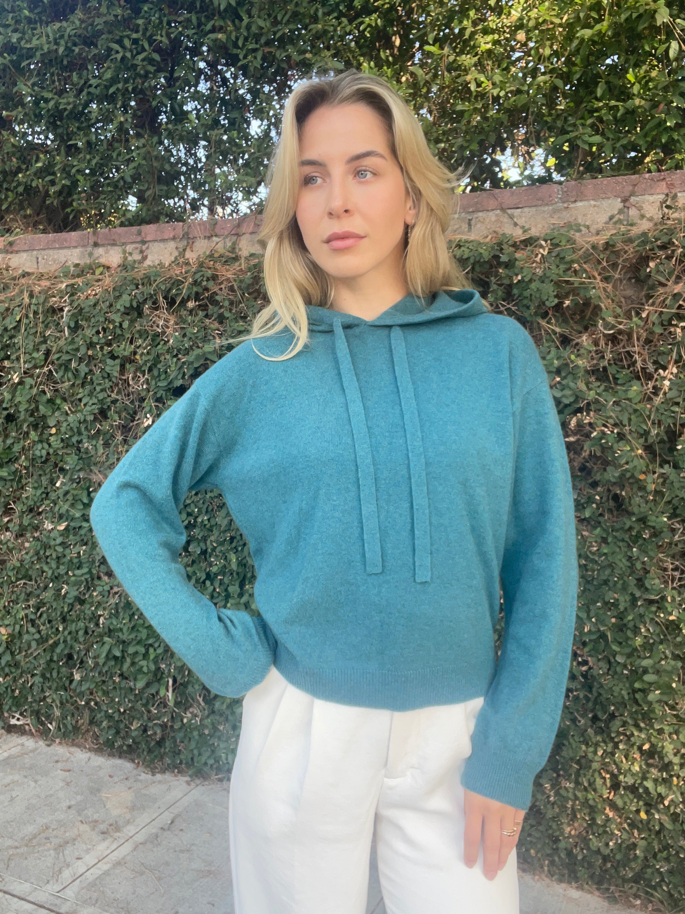 Elina Women's Cashmere Pullover Hoodie