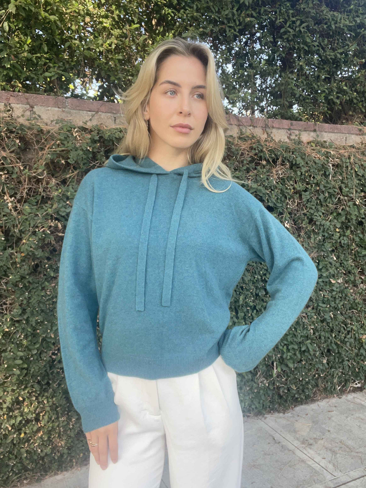 Elina Women's Cashmere Pullover Hoodie