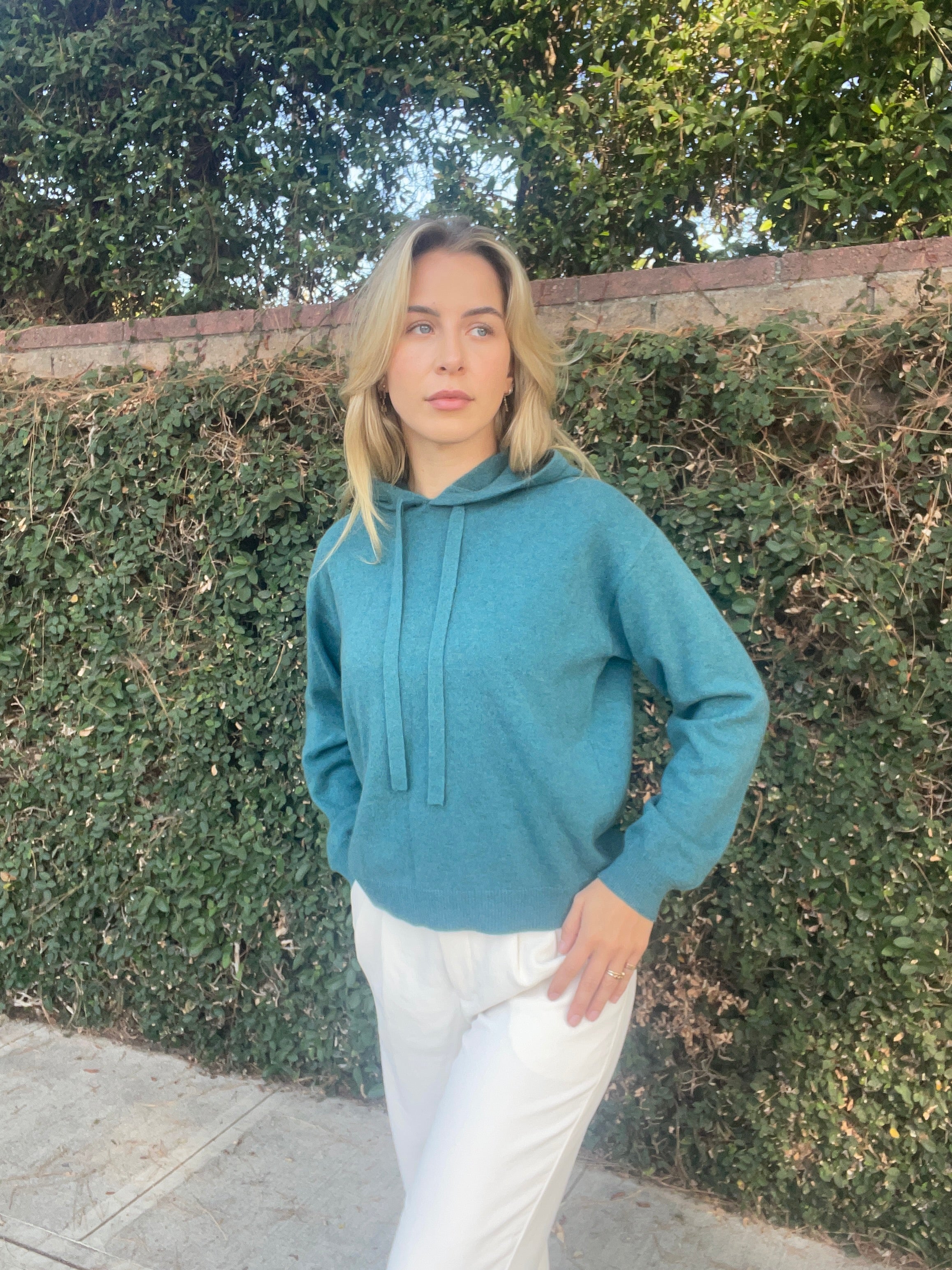 Elina Women's Cashmere Pullover Hoodie