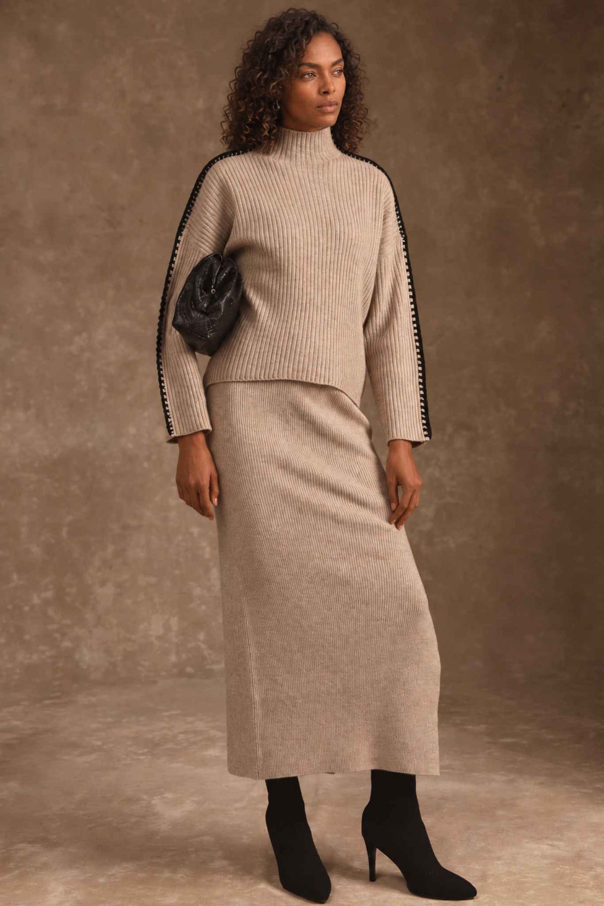 Mochi Mockneck With Whip Stitch Detail