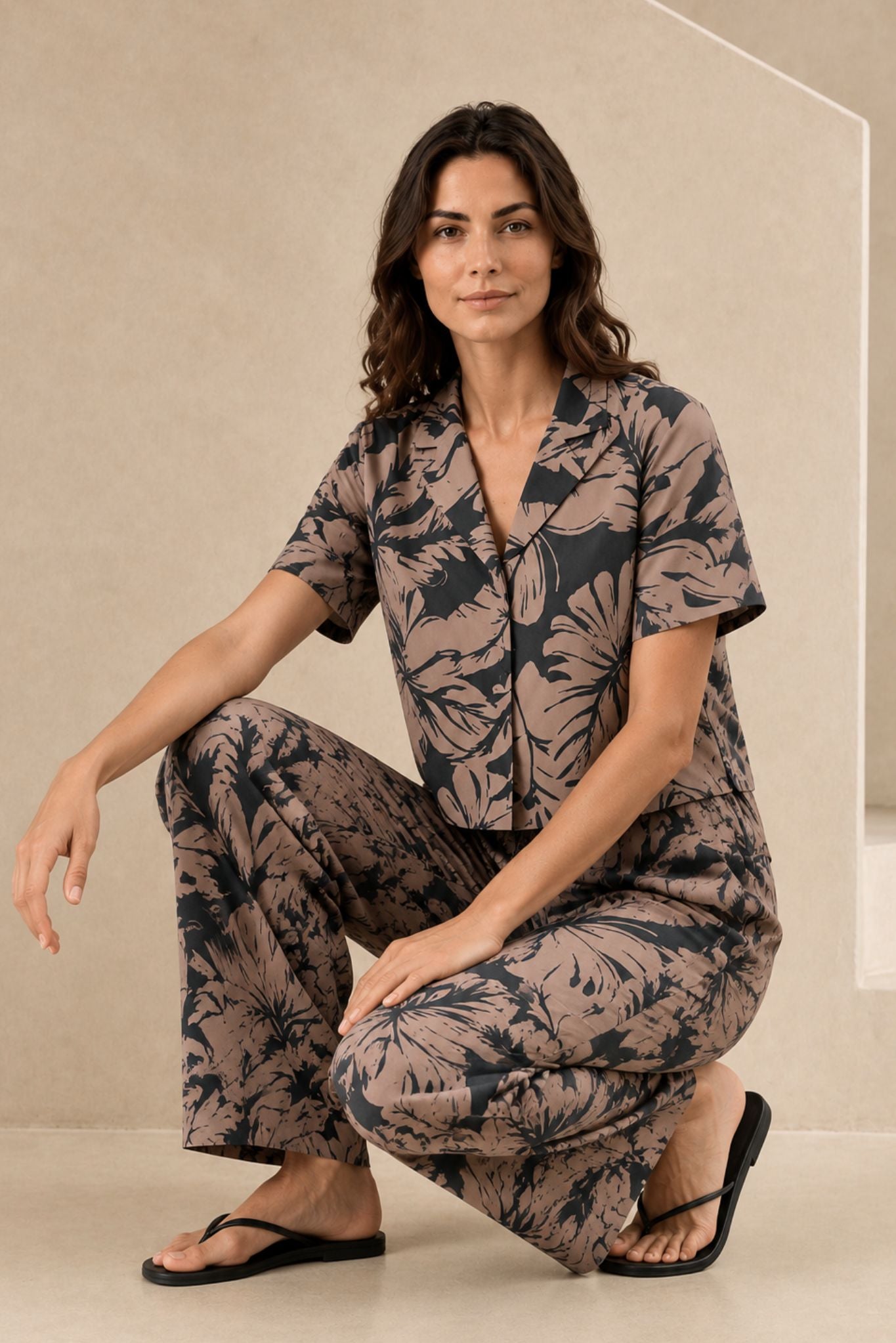EUGENIA + RAVELLO PALM PRINT LINEN SET