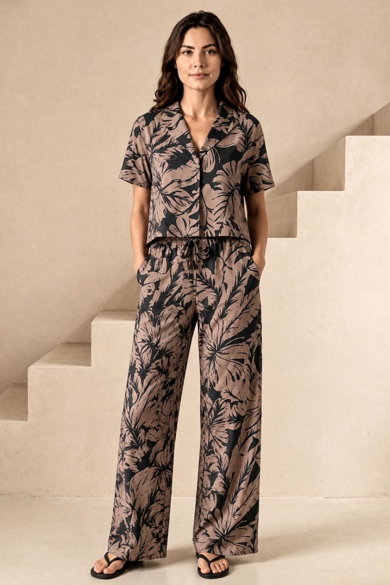 EUGENIA + RAVELLO PALM PRINT LINEN SET