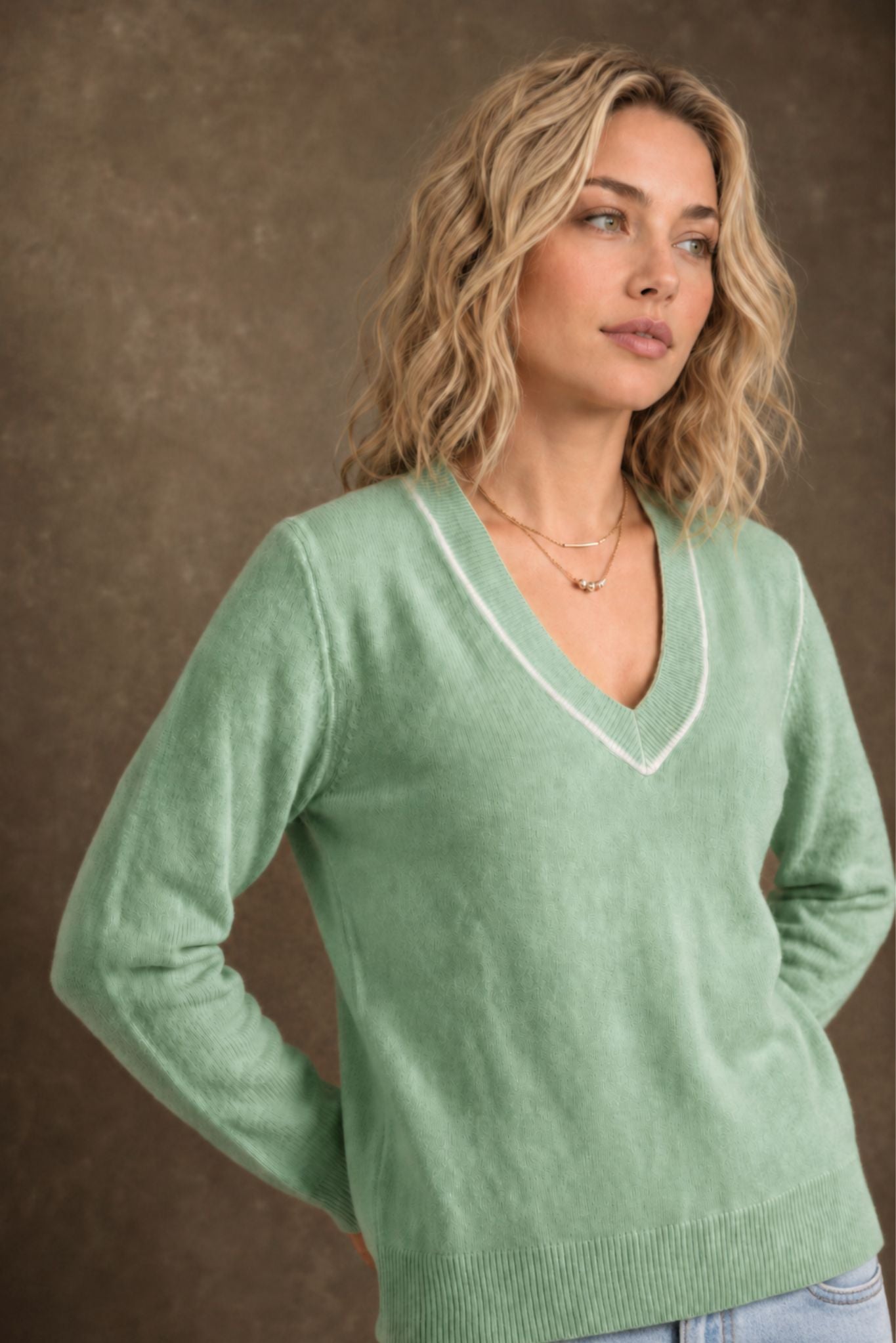 Sarah Cashmere V Neck