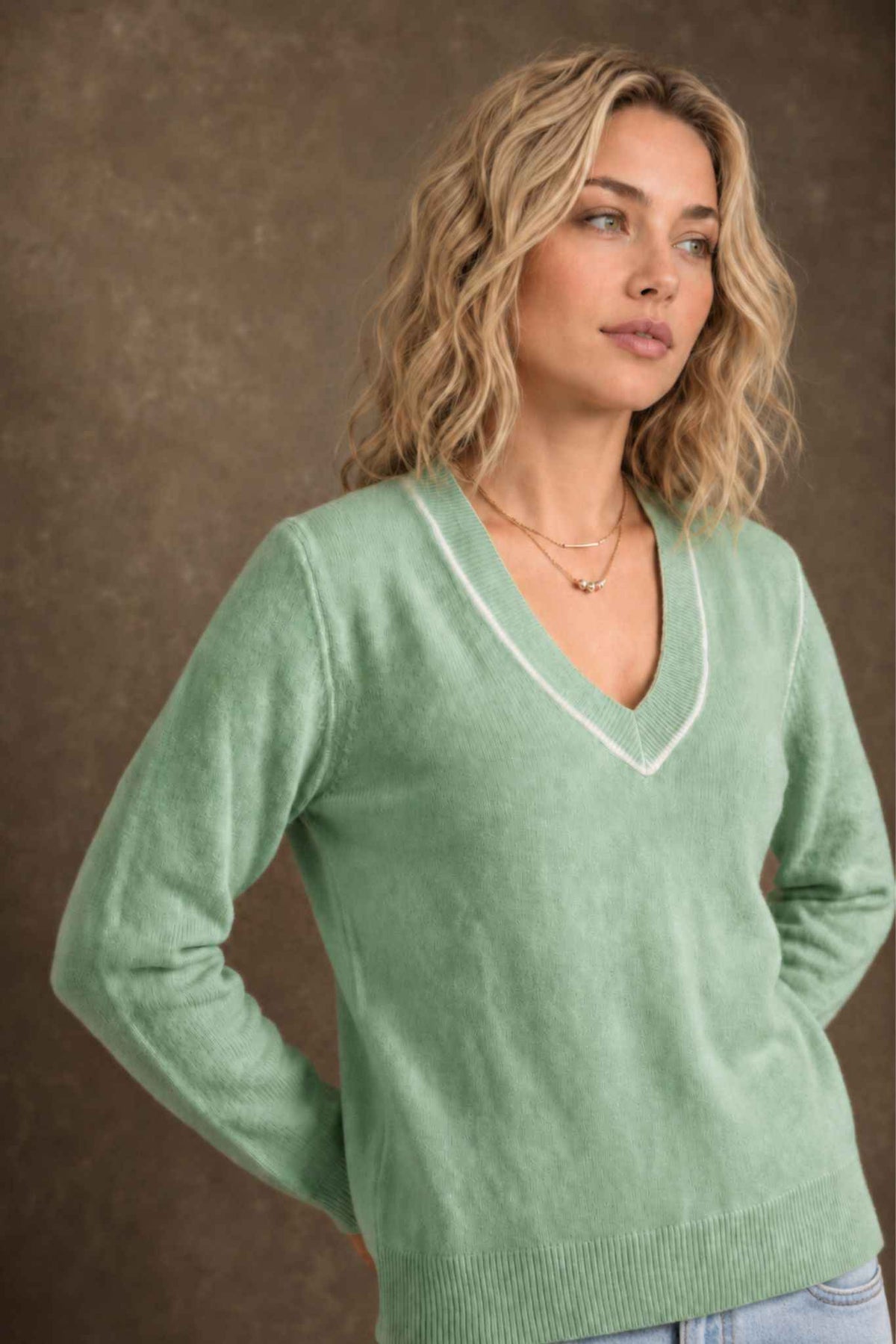 Sarah Cashmere V Neck