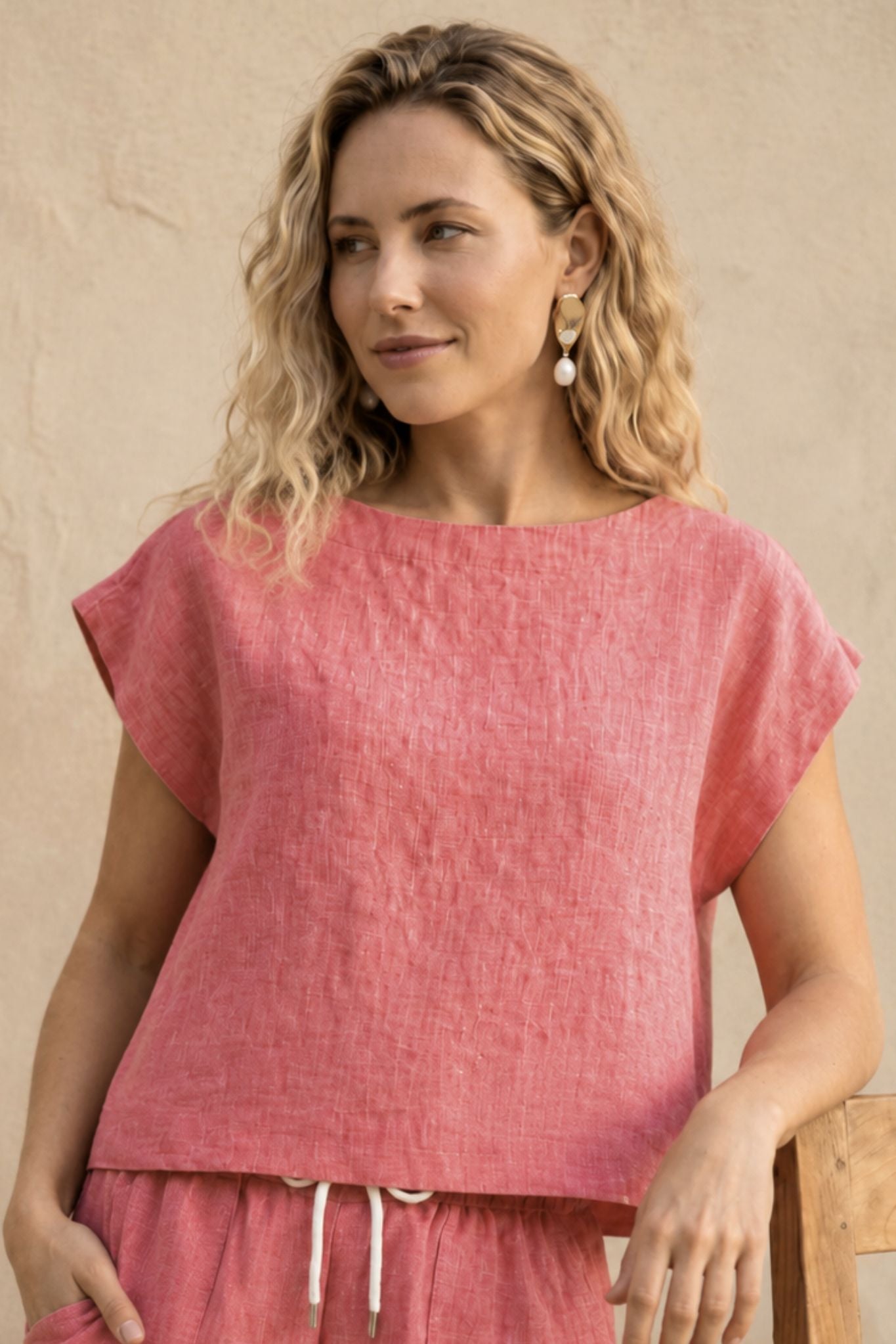 Serra Linen Boat Neck Cropped Top