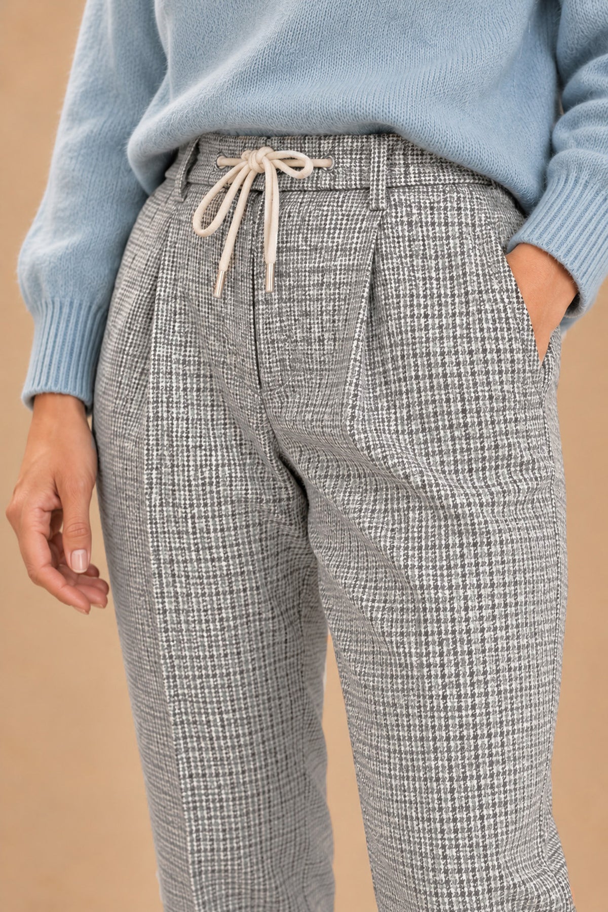 TIPI-V-12957 Vallorani Tipi Women's Tapered Plaid Pant