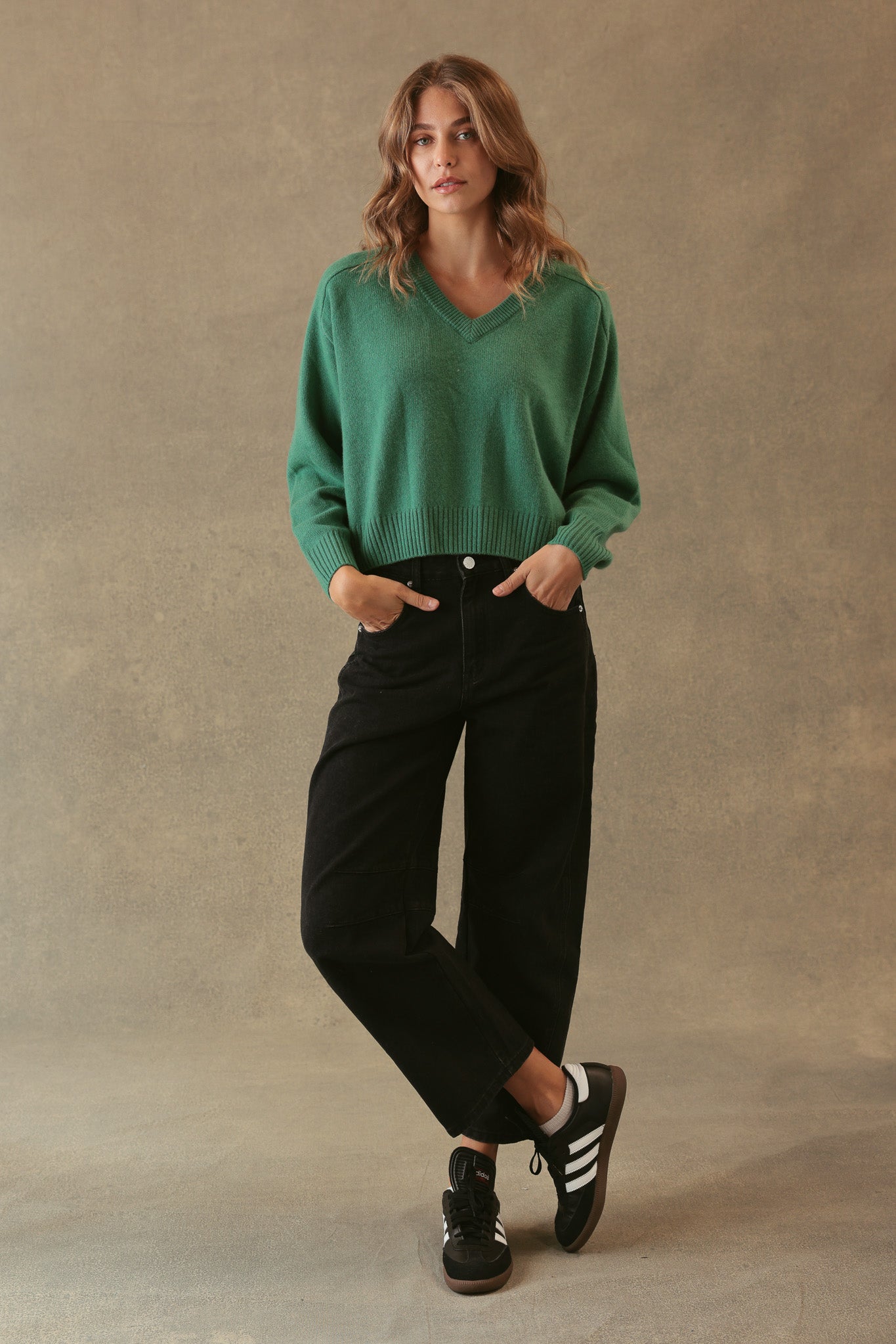 Crystal Women's Cashmere V Neck Pullover