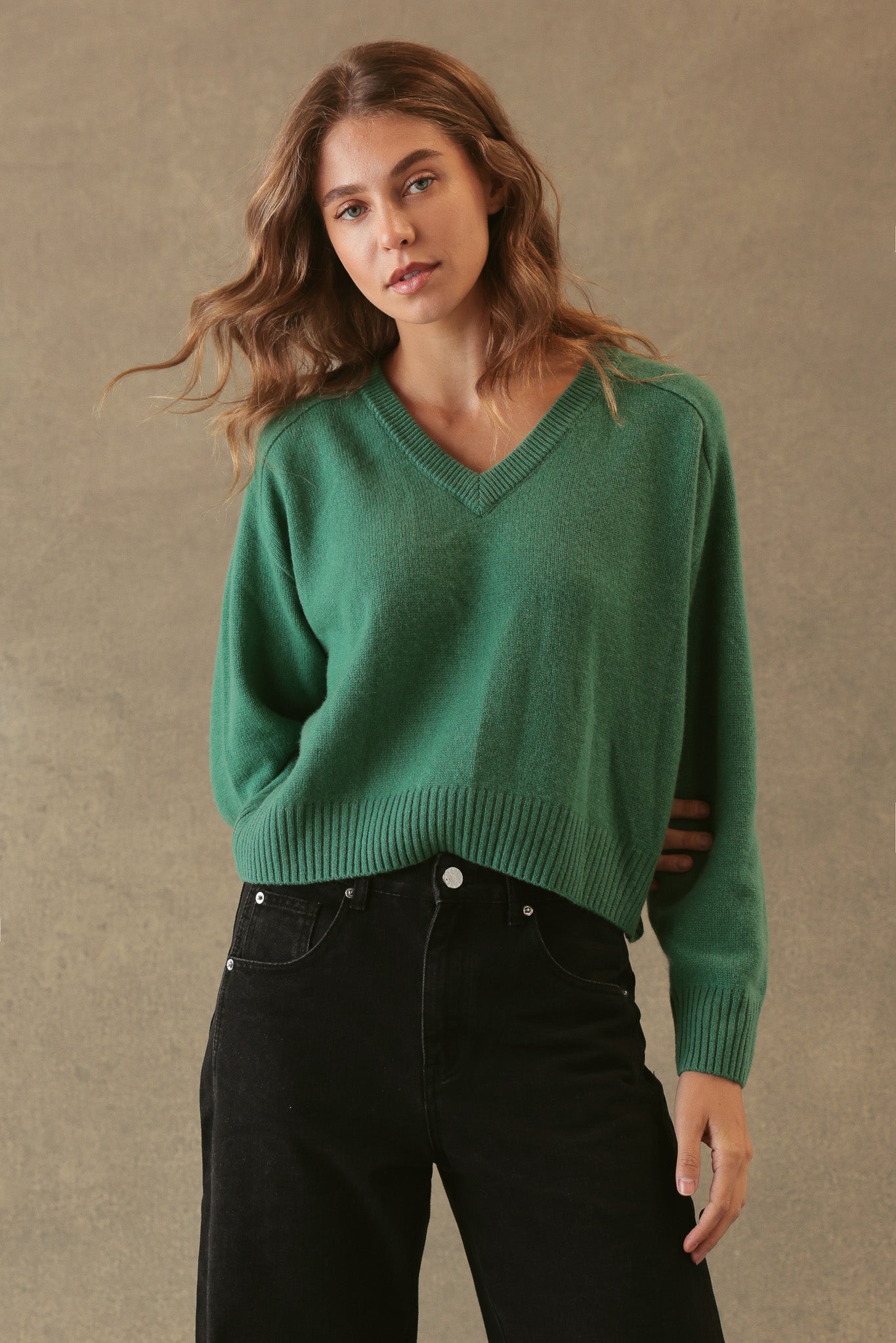 Crystal Women's Cashmere V Neck Pullover