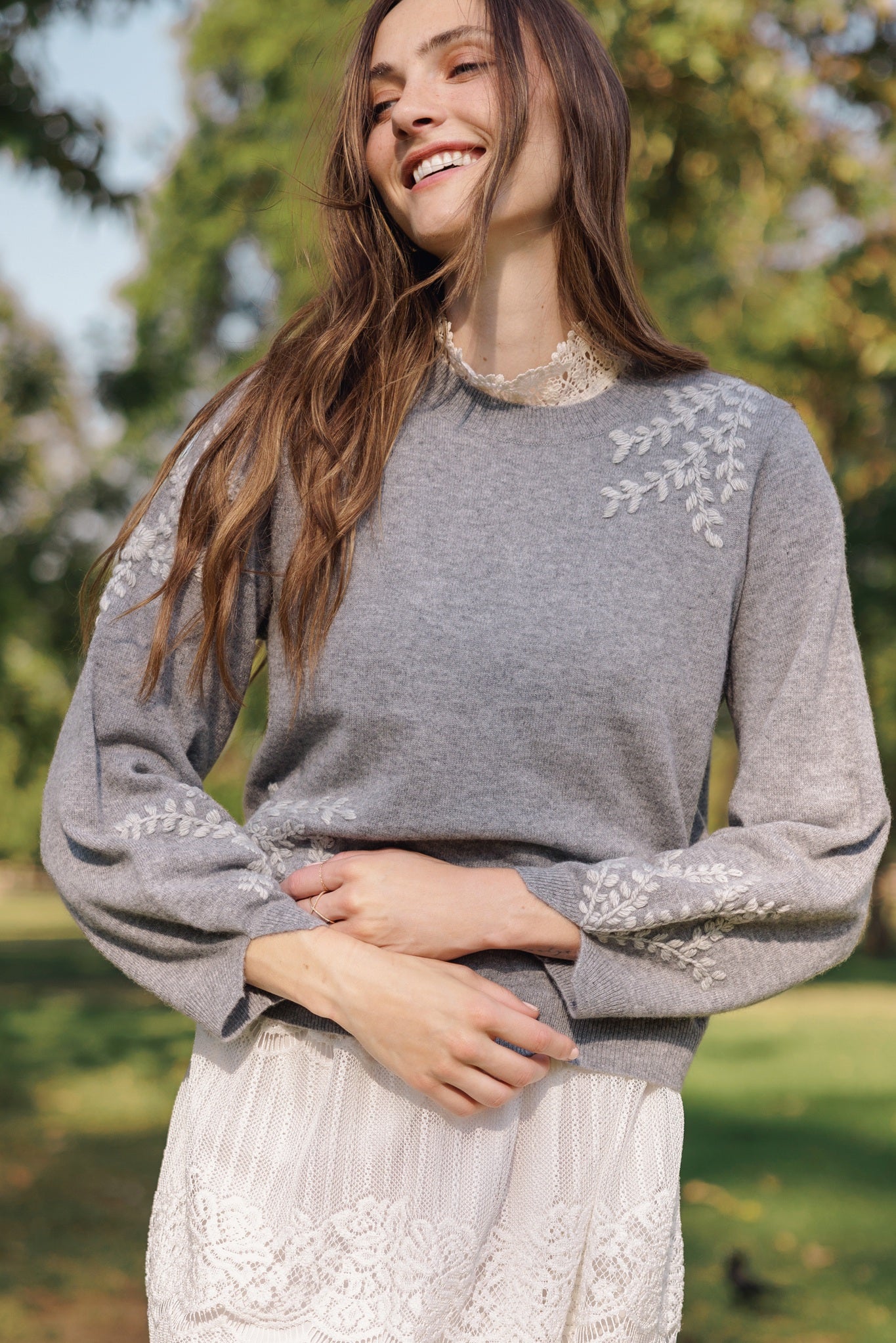 Pelta Floral Embroidered Cashmere Crewneck