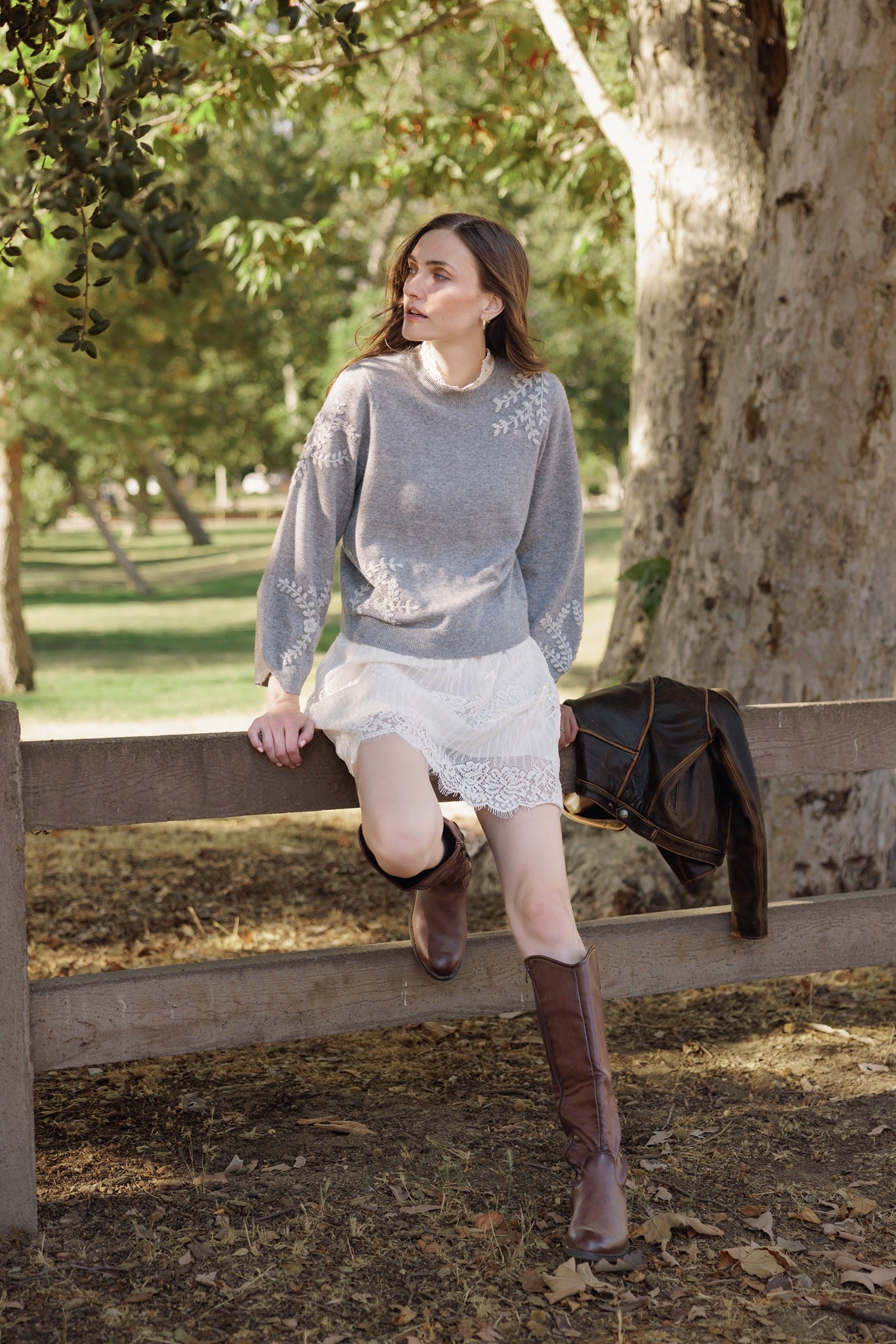 Pelta Floral Embroidered Cashmere Crewneck
