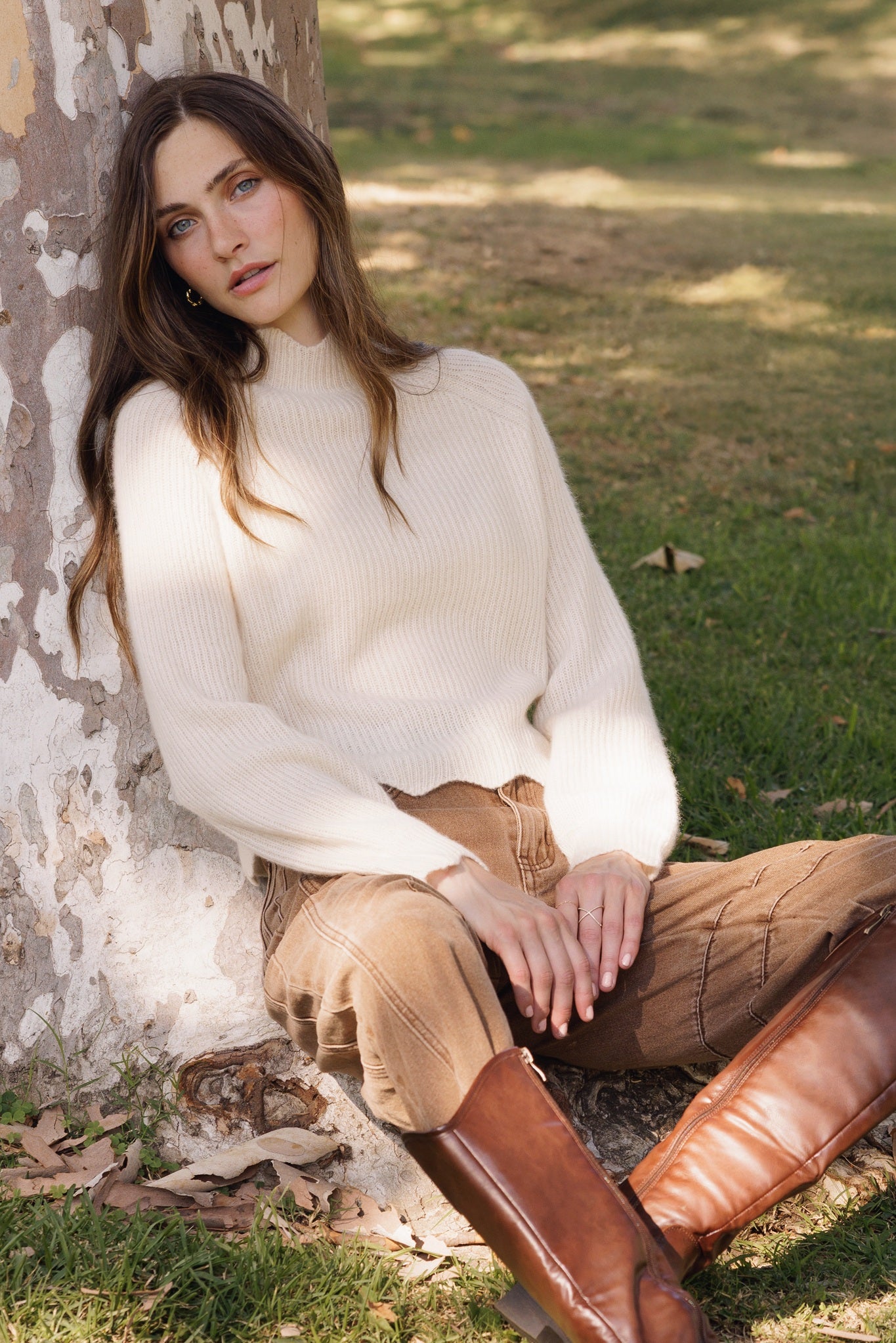 Talia Silk Cashmere Pullover with Scallop Edge Trim
