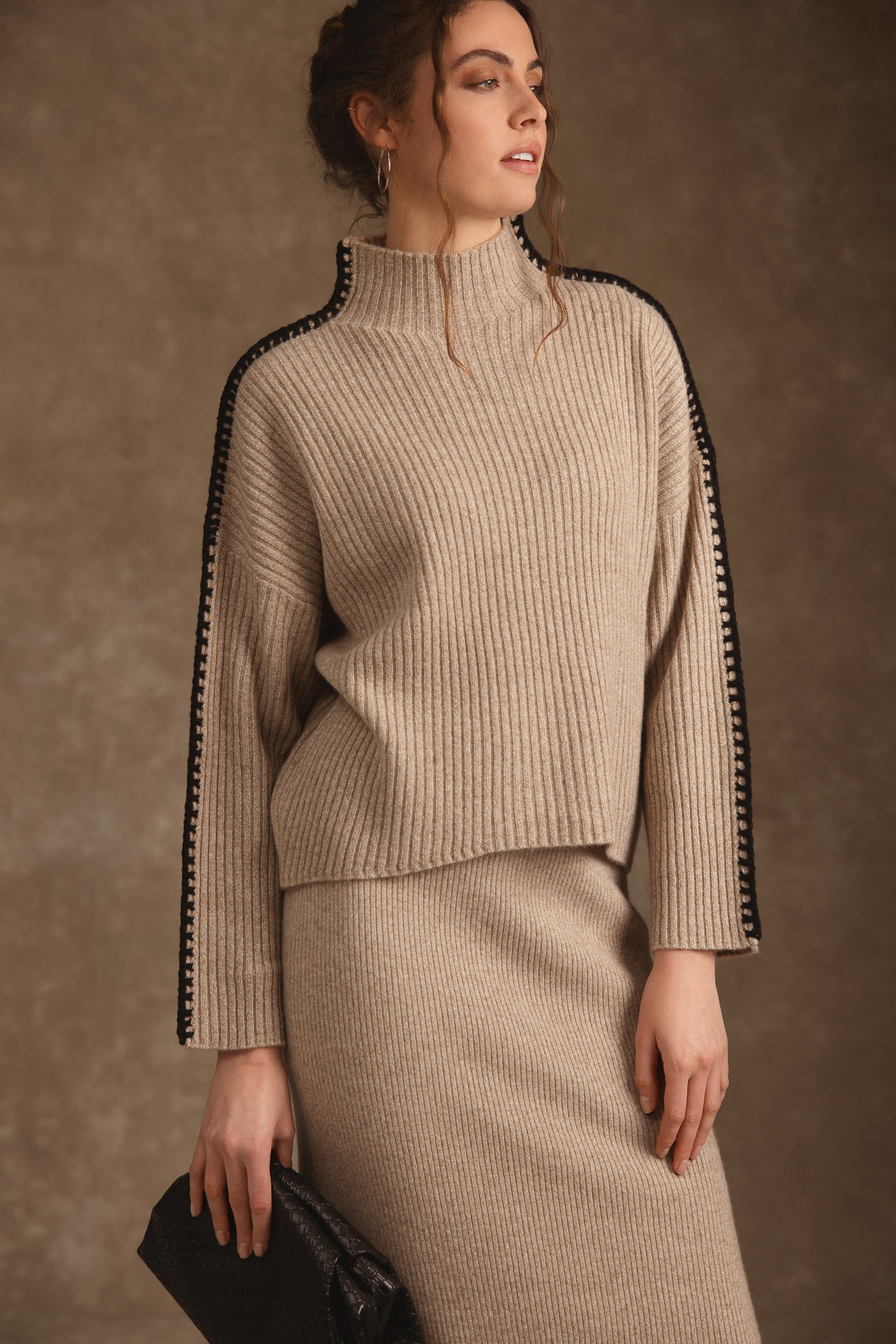 Mochi Mockneck With Whip Stitch Detail