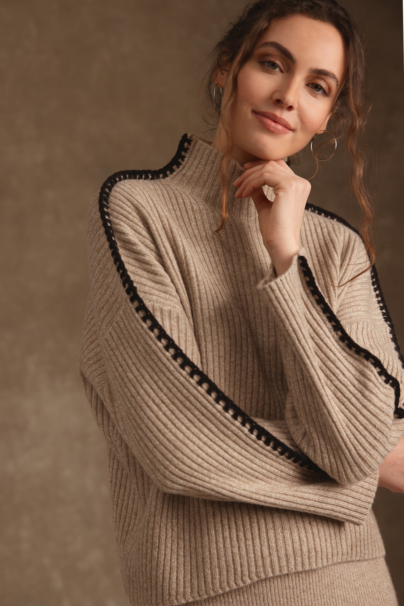 Mochi Mockneck With Whip Stitch Detail