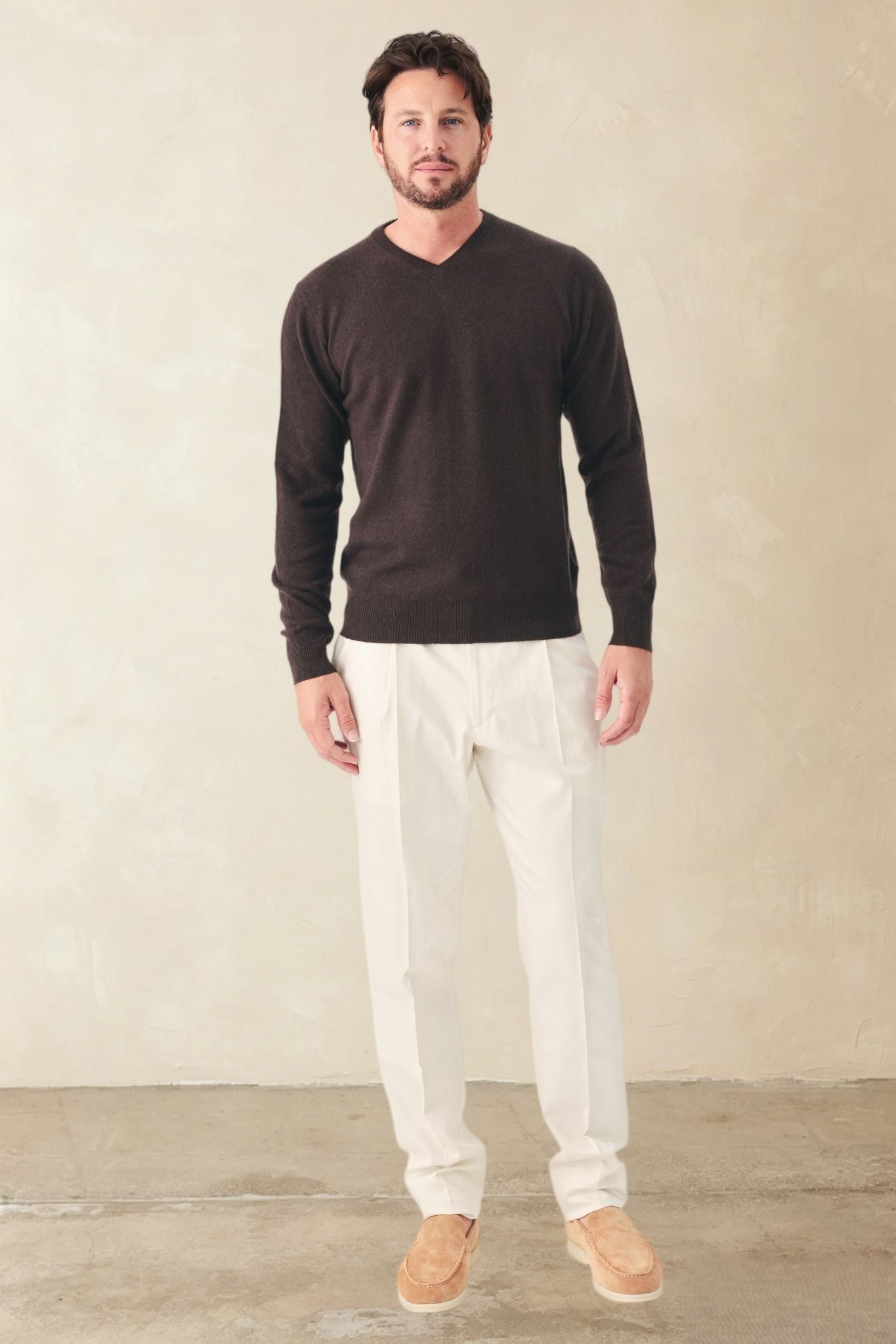 Vito Tissue Weight Cashmere V Neck