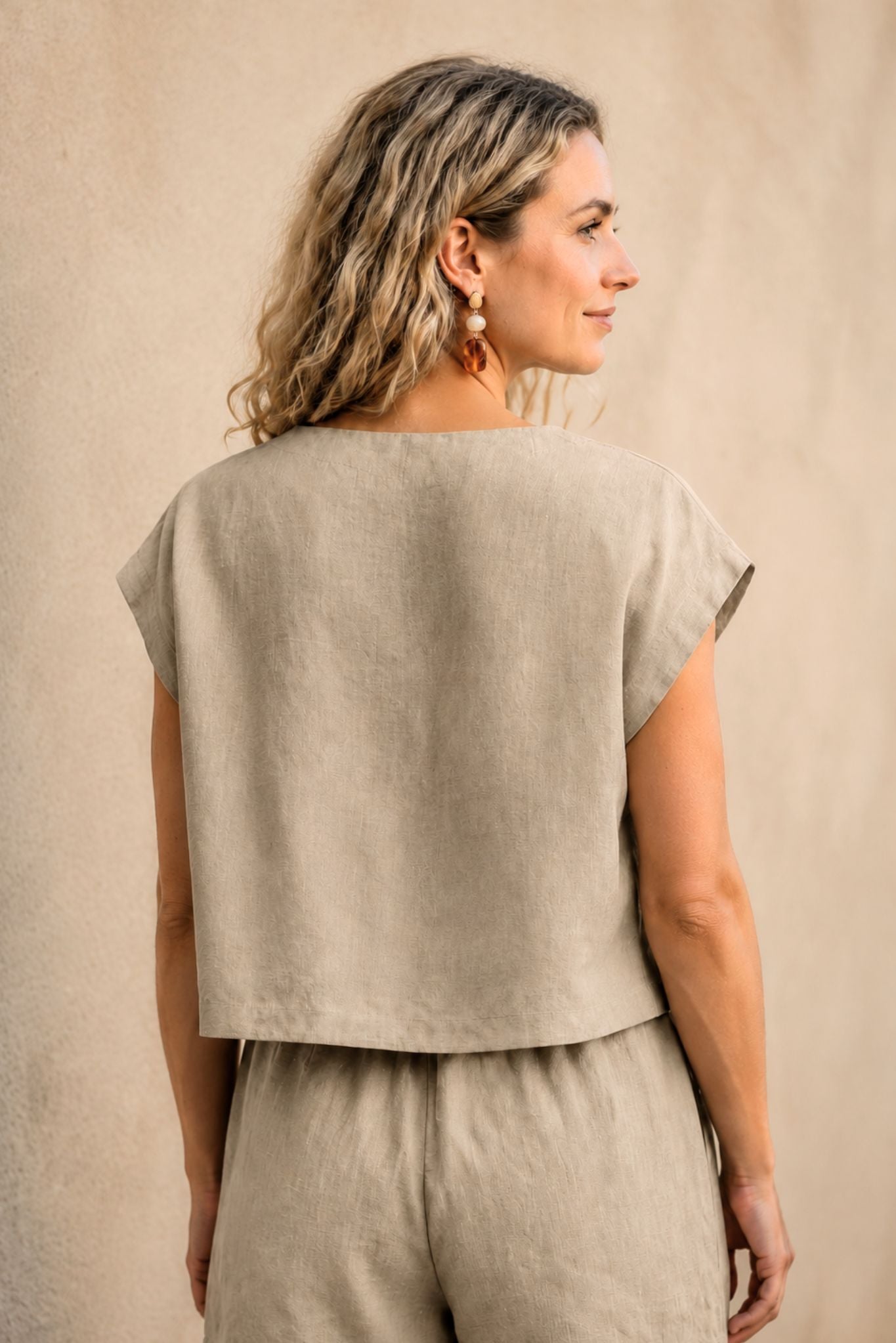 Serra Linen Boat Neck Cropped Top