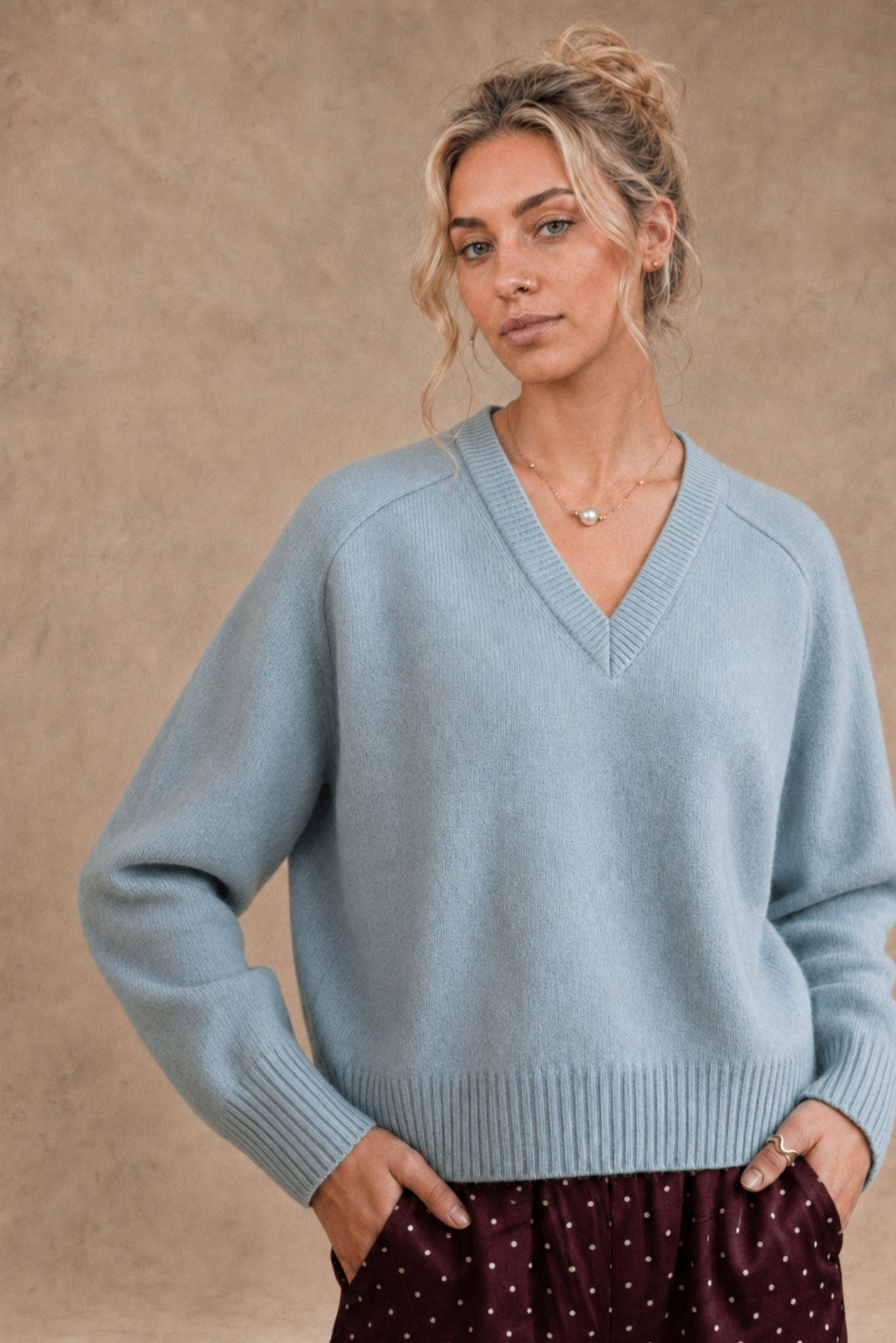 Crystal Women's Cashmere V Neck Pullover