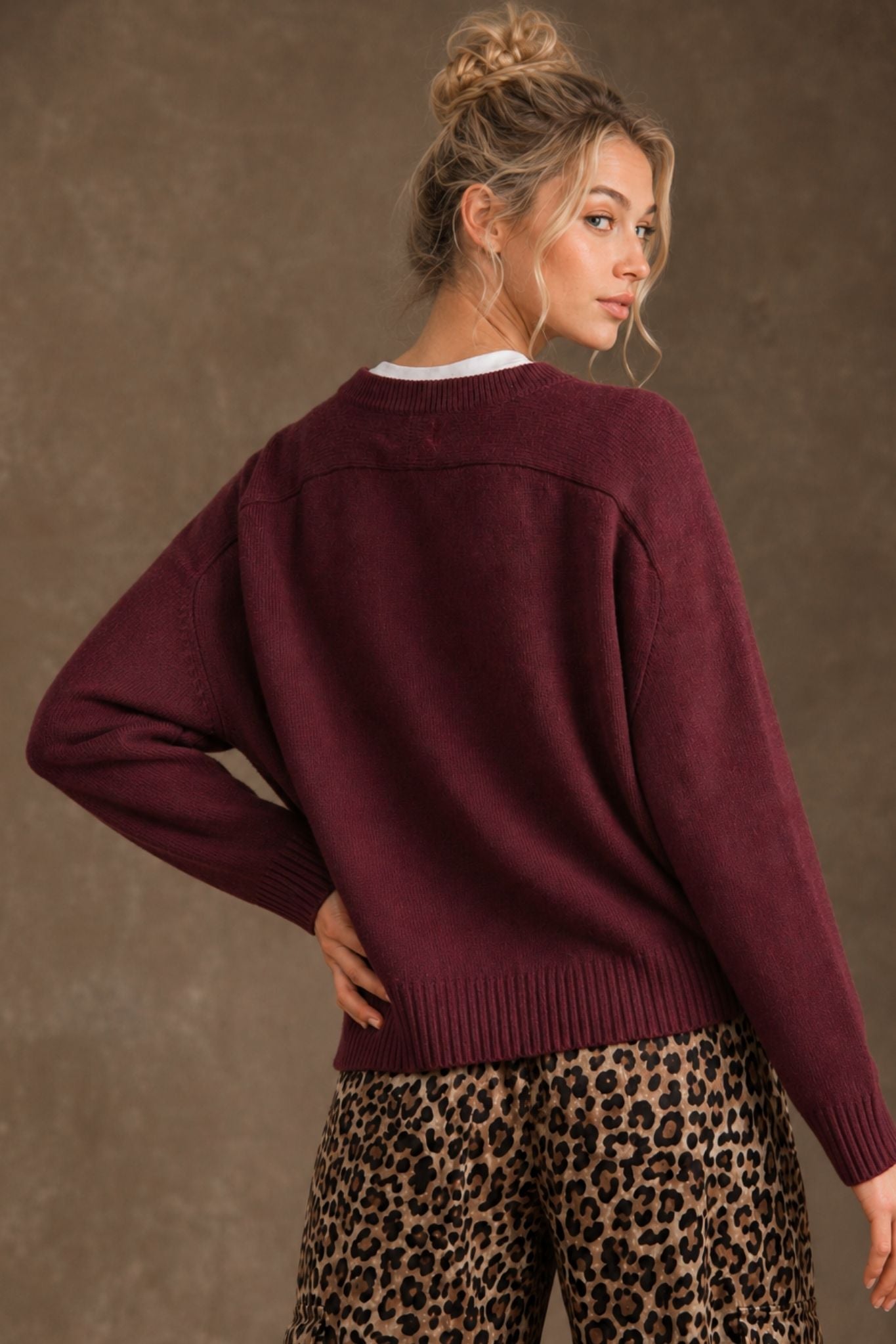 Crystal Women's Cashmere V Neck Pullover