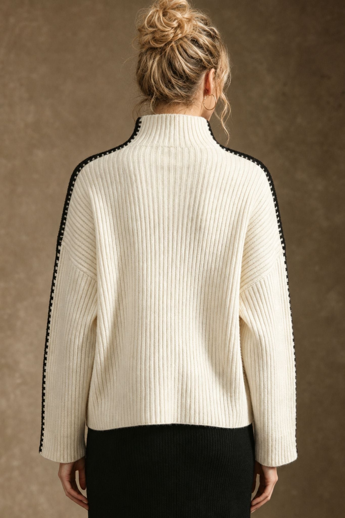Mochi Mockneck With Whip Stitch Detail