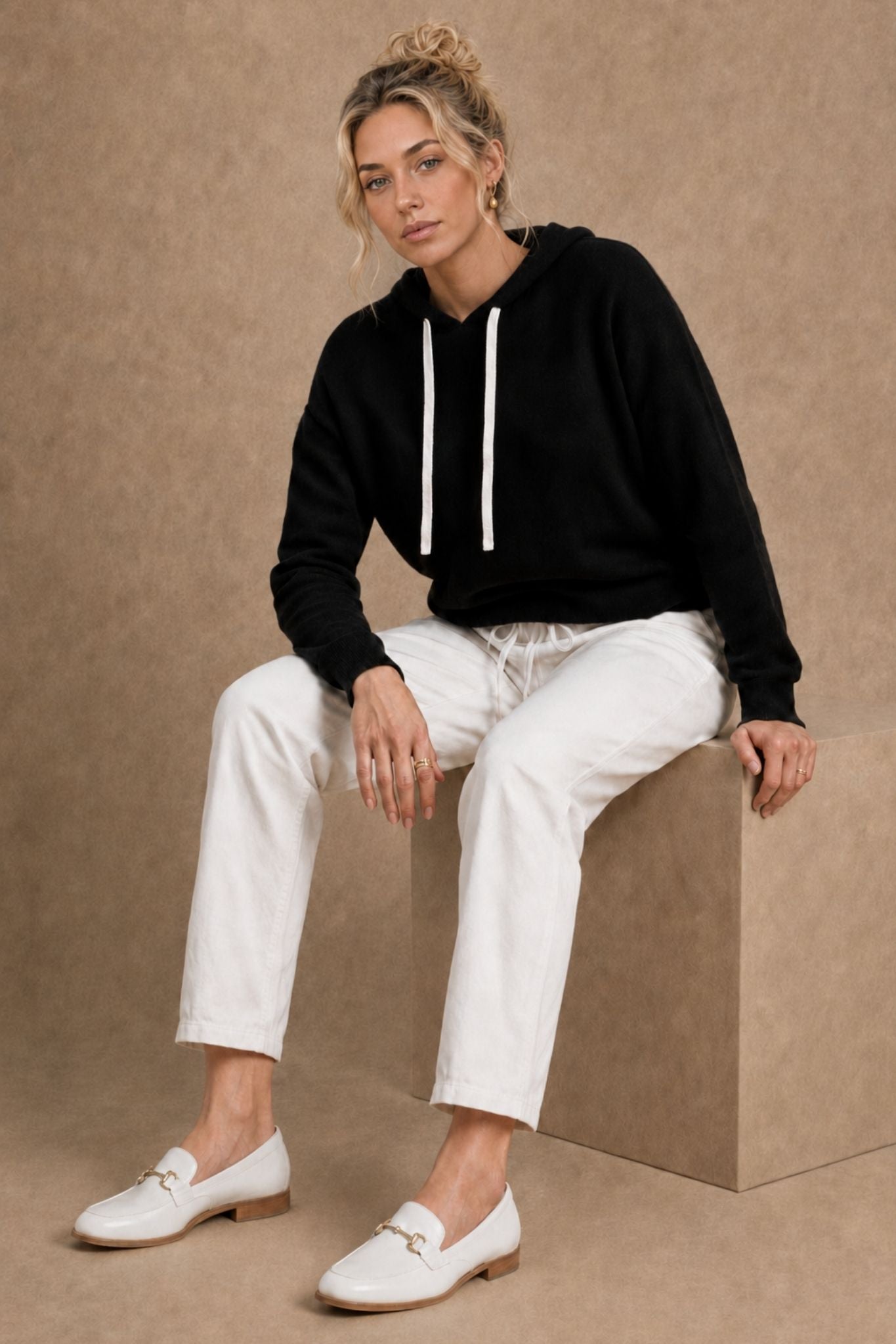 Reva Cashmere Contrast Heart Pullover Hoodie