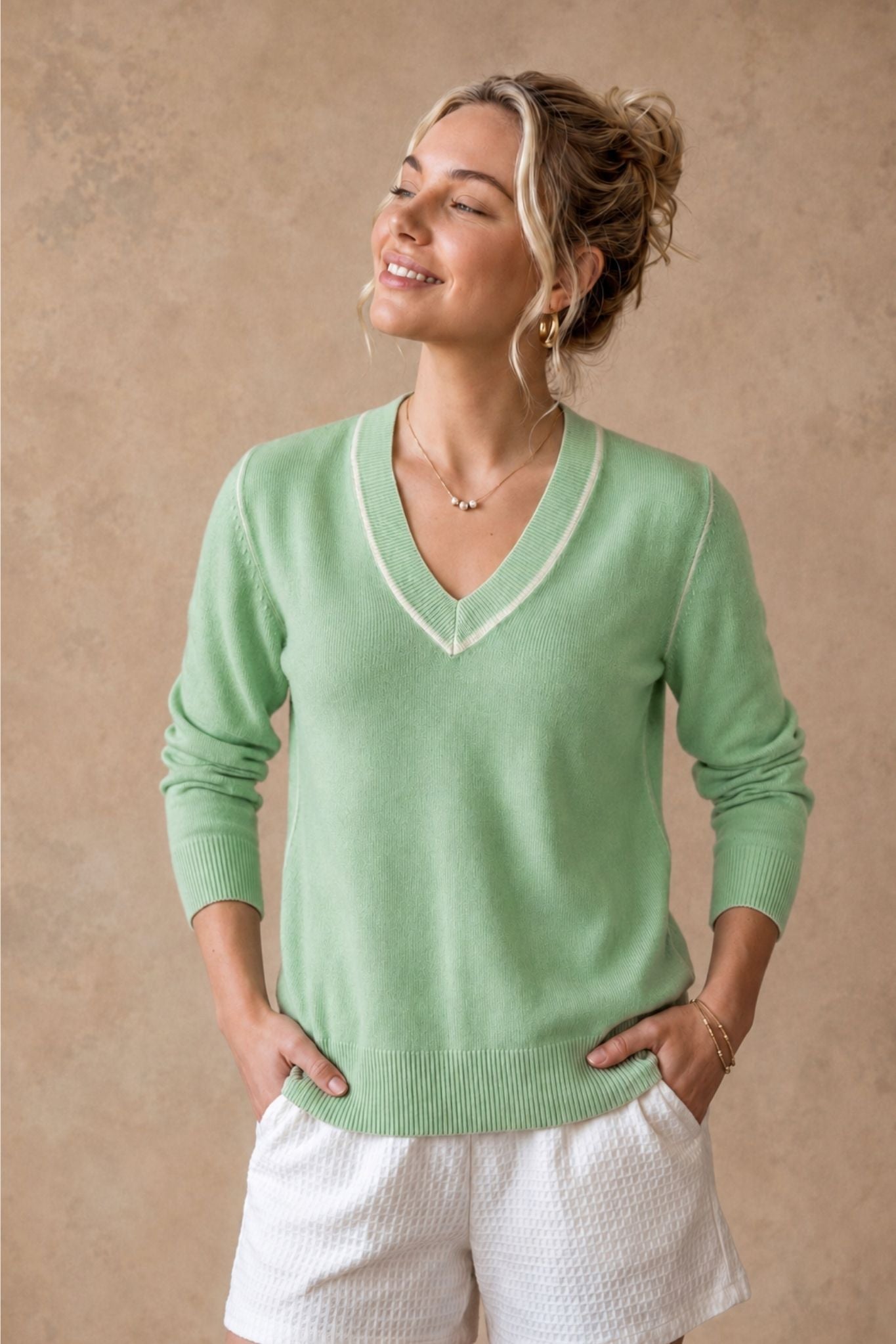 Sarah Cashmere V Neck