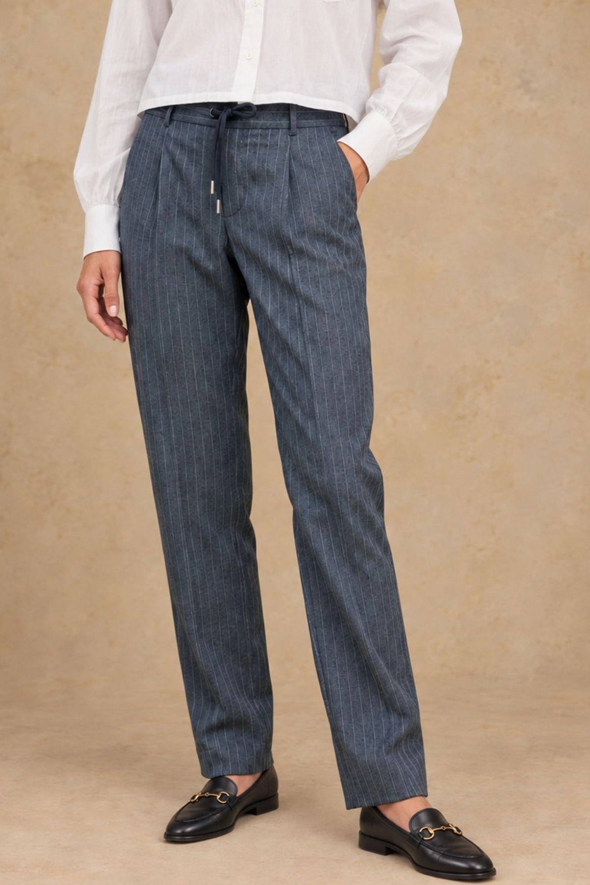V-TIPI-12865 Vallorani Tipi Women's Tapered Pin Stripe Pant