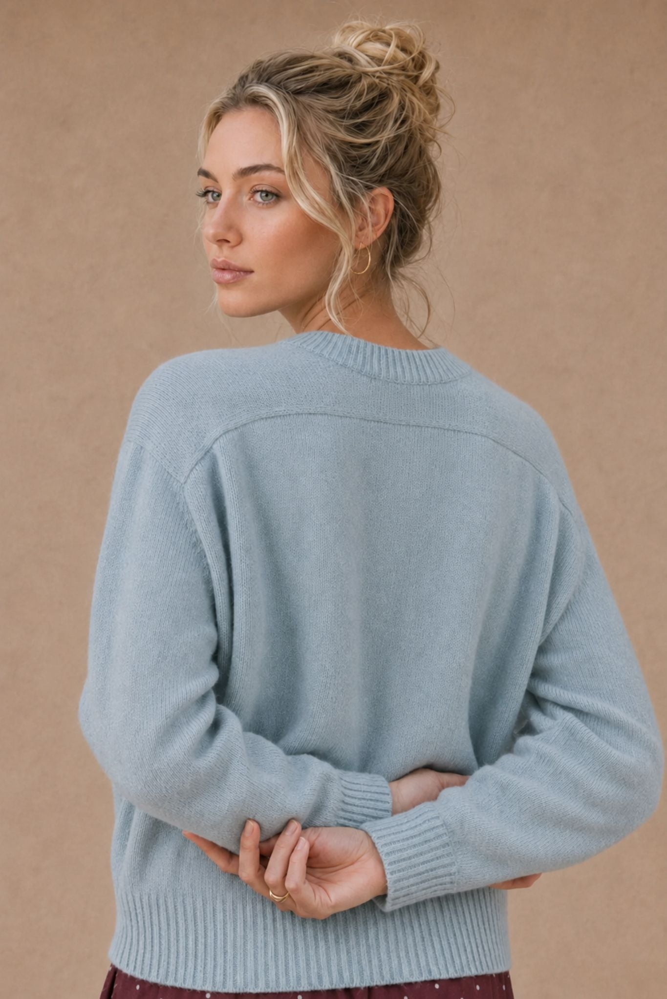 Crystal Women's Cashmere V Neck Pullover