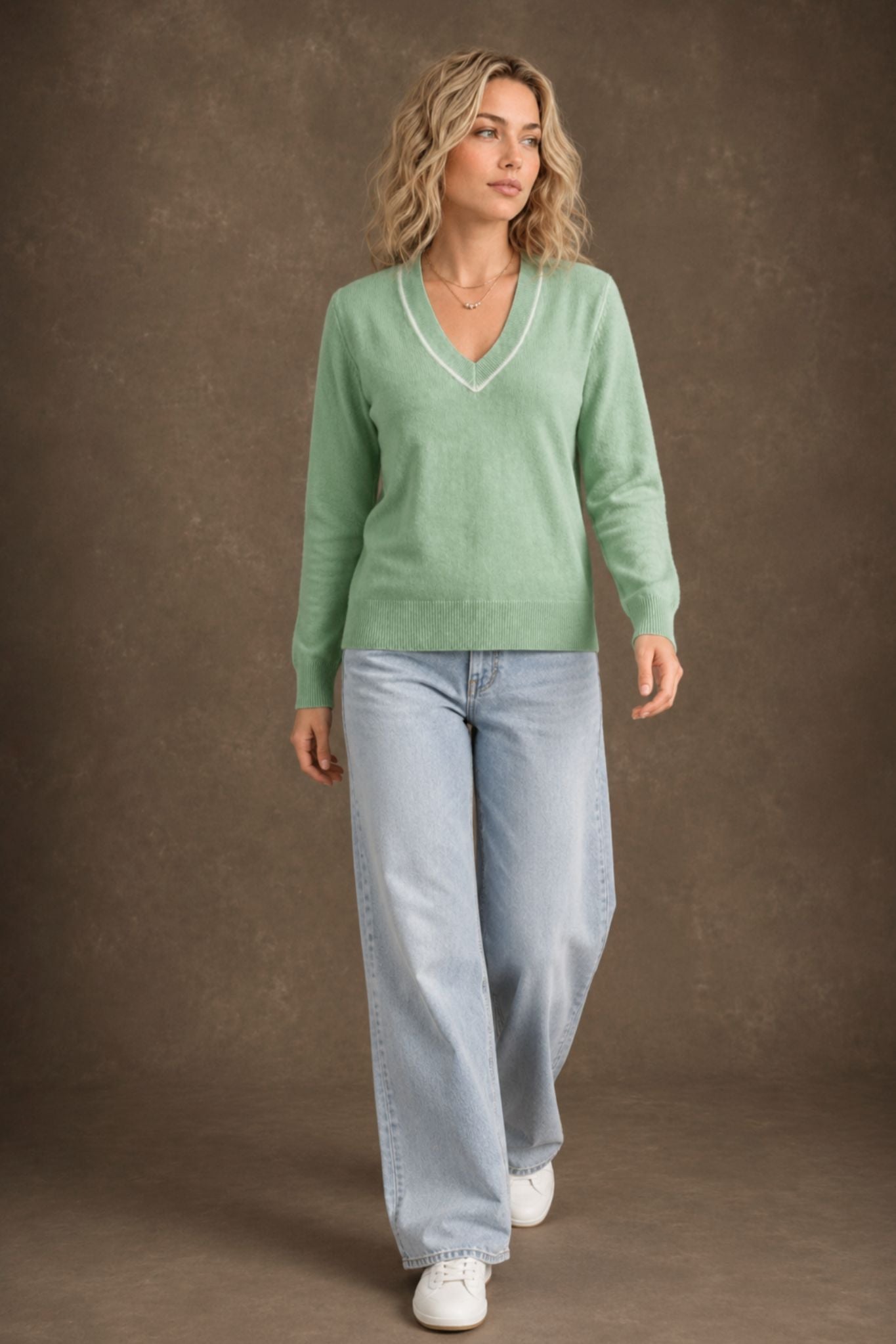 Sarah Cashmere V Neck