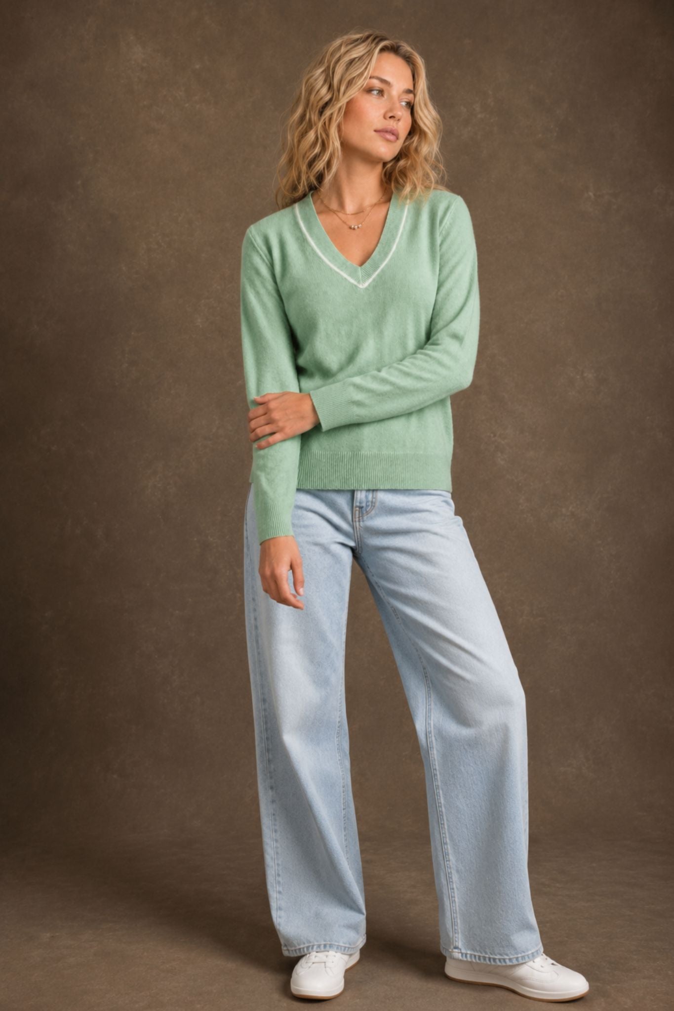 Sarah Cashmere V Neck